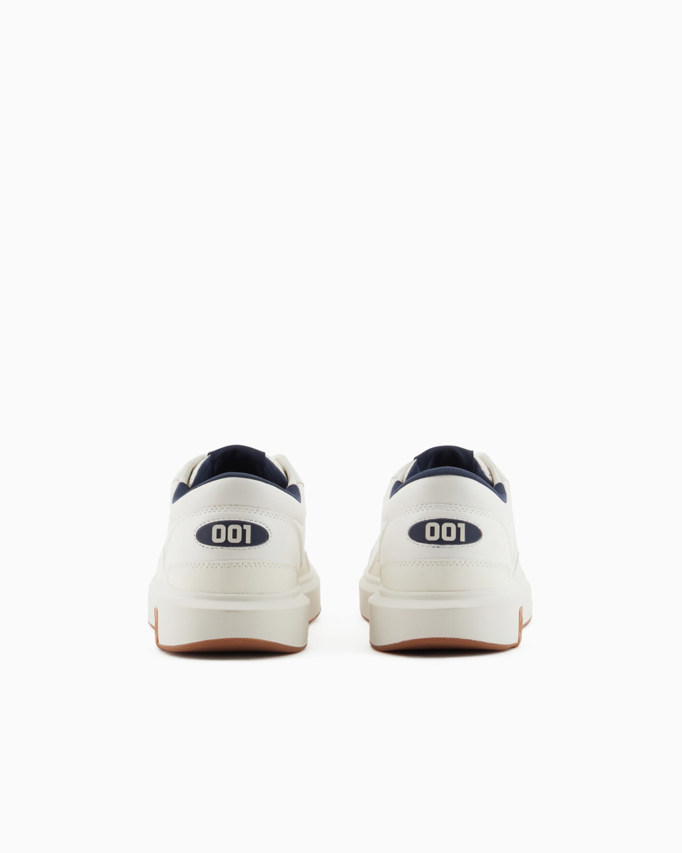 Sneakers with logo Diapositiva 3