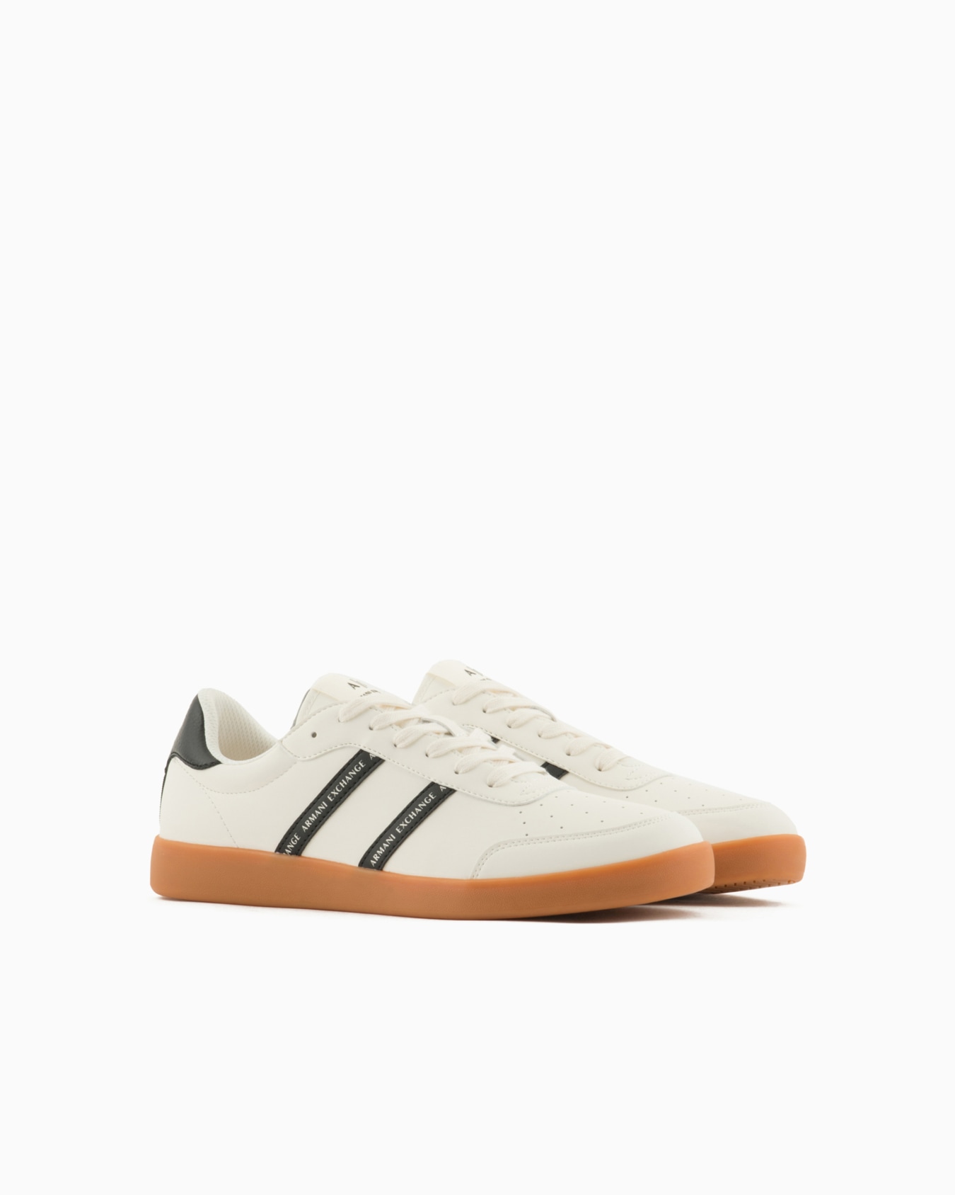 Sneakers with logo Slide 1