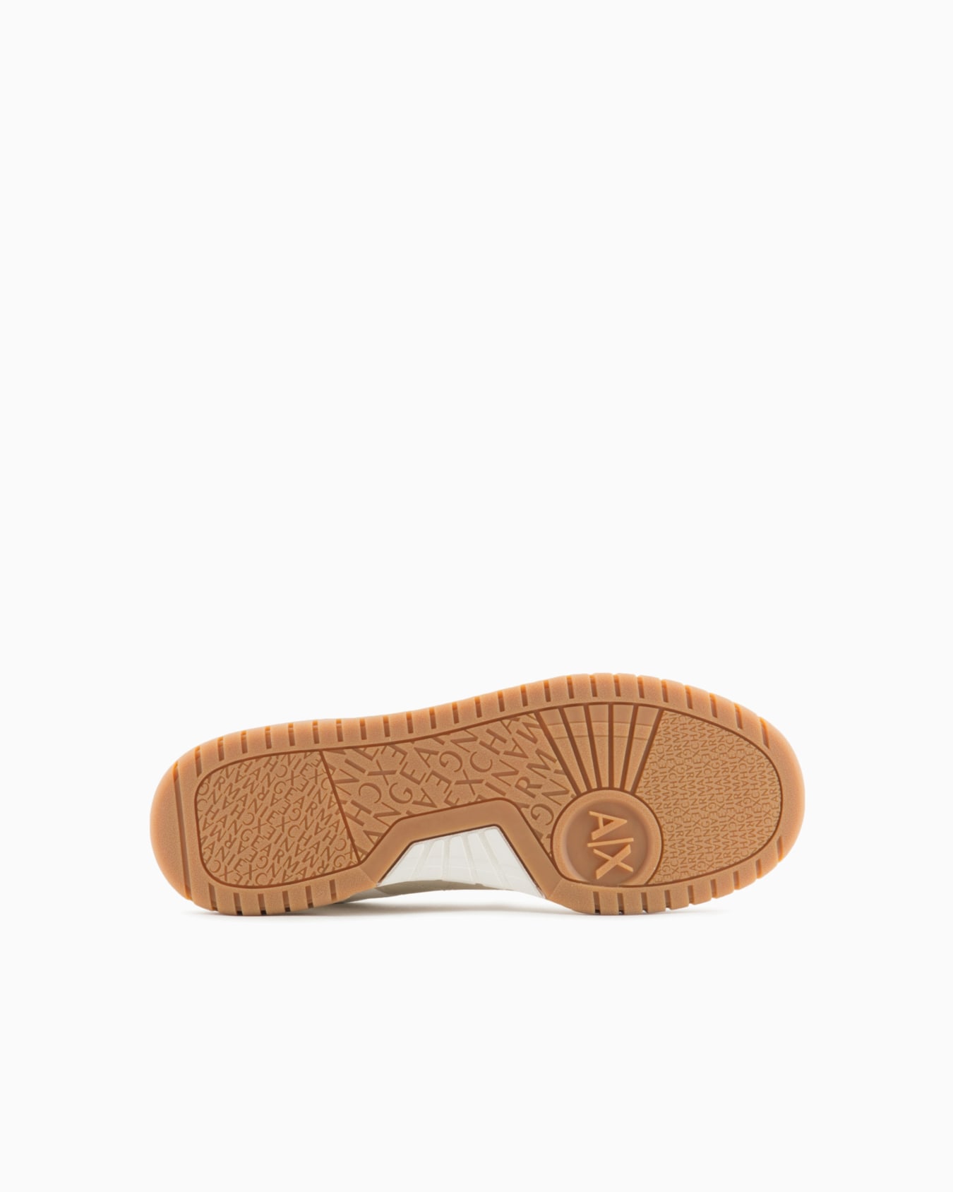 Sneakers with logo Diapositiva 5