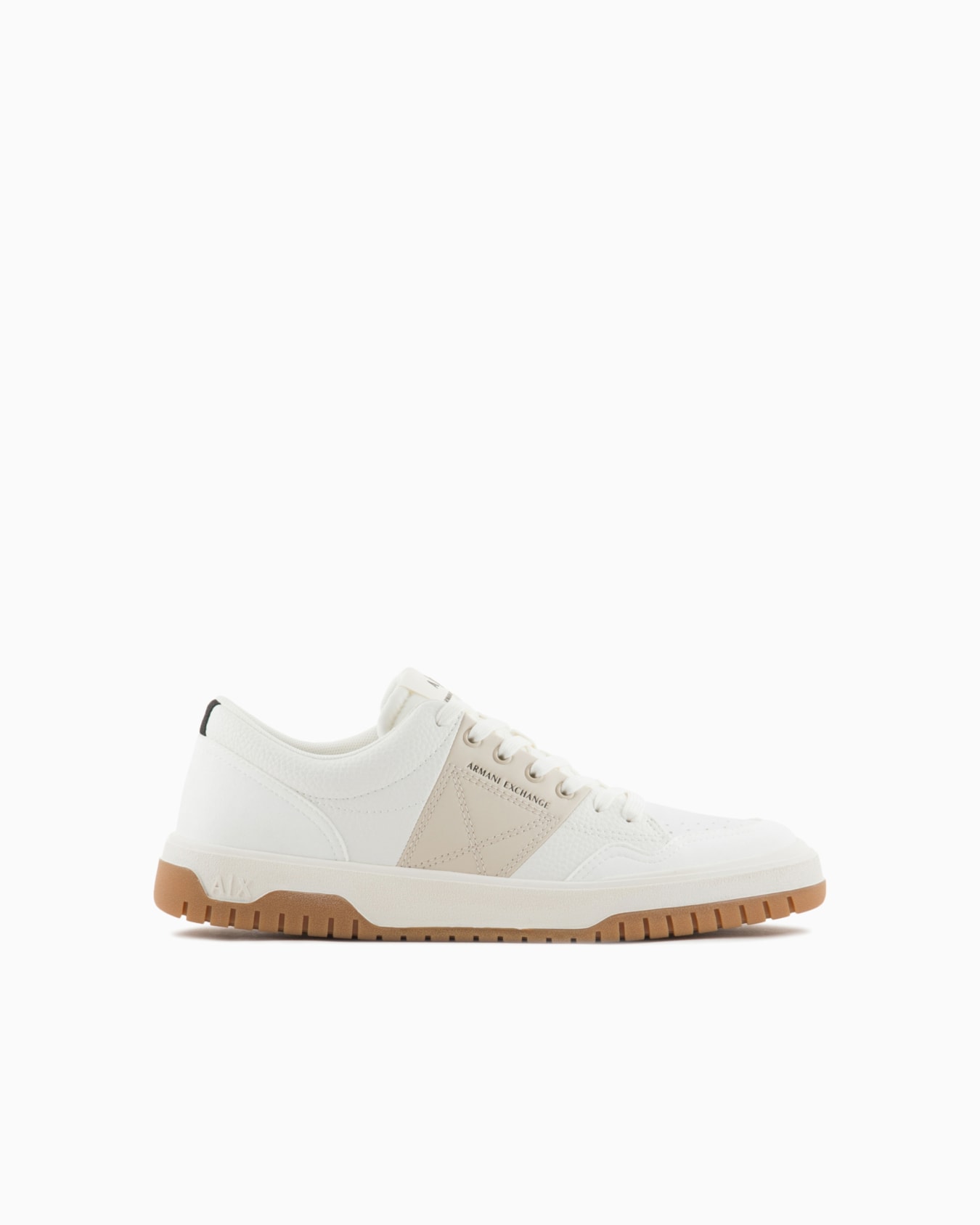 Sneakers with logo Diapositiva 0