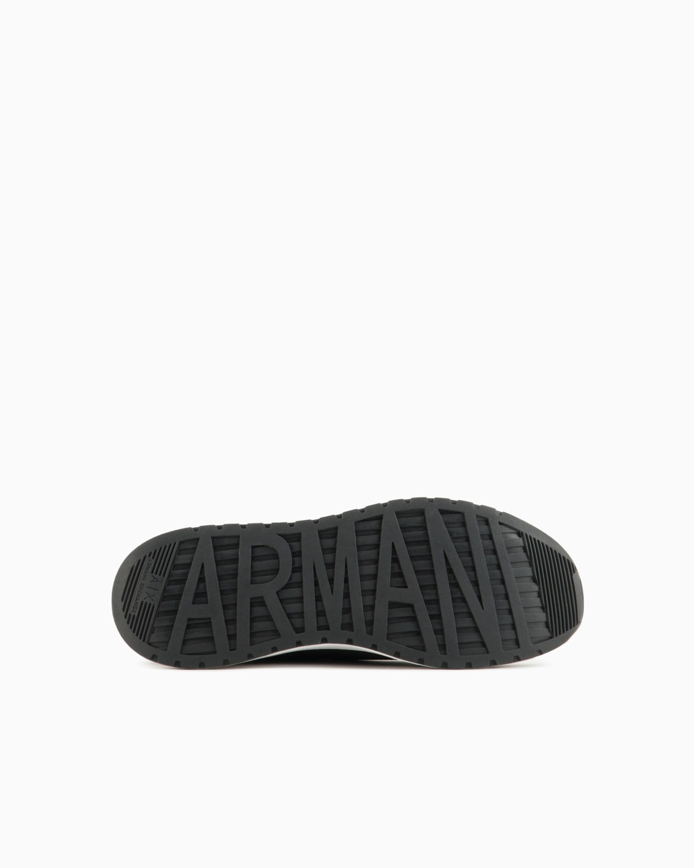 Sneakers with logo Slide 5