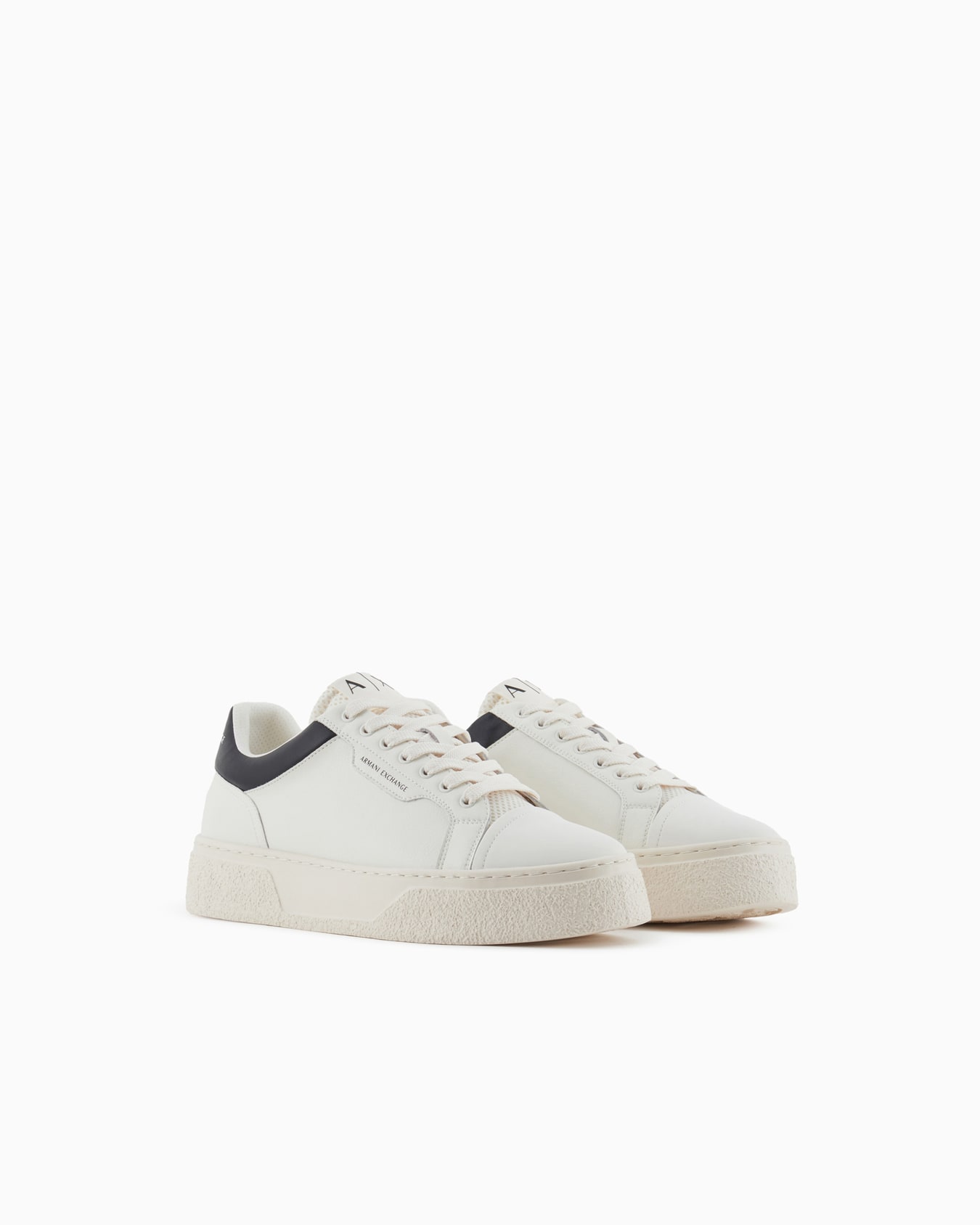 Hammered leather sneakers with contrasting back Slide 1