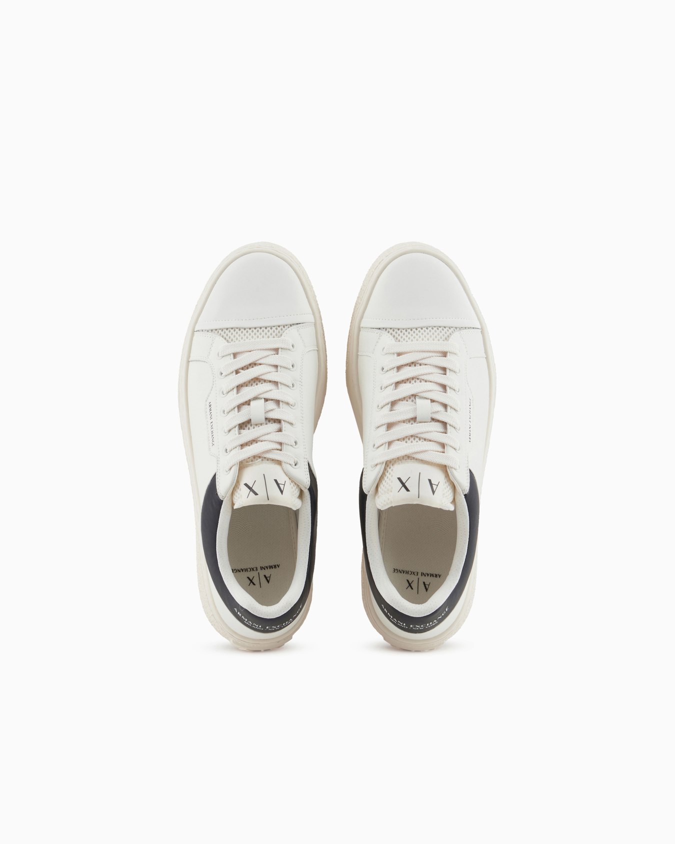 Hammered leather sneakers with contrasting back Slide 2