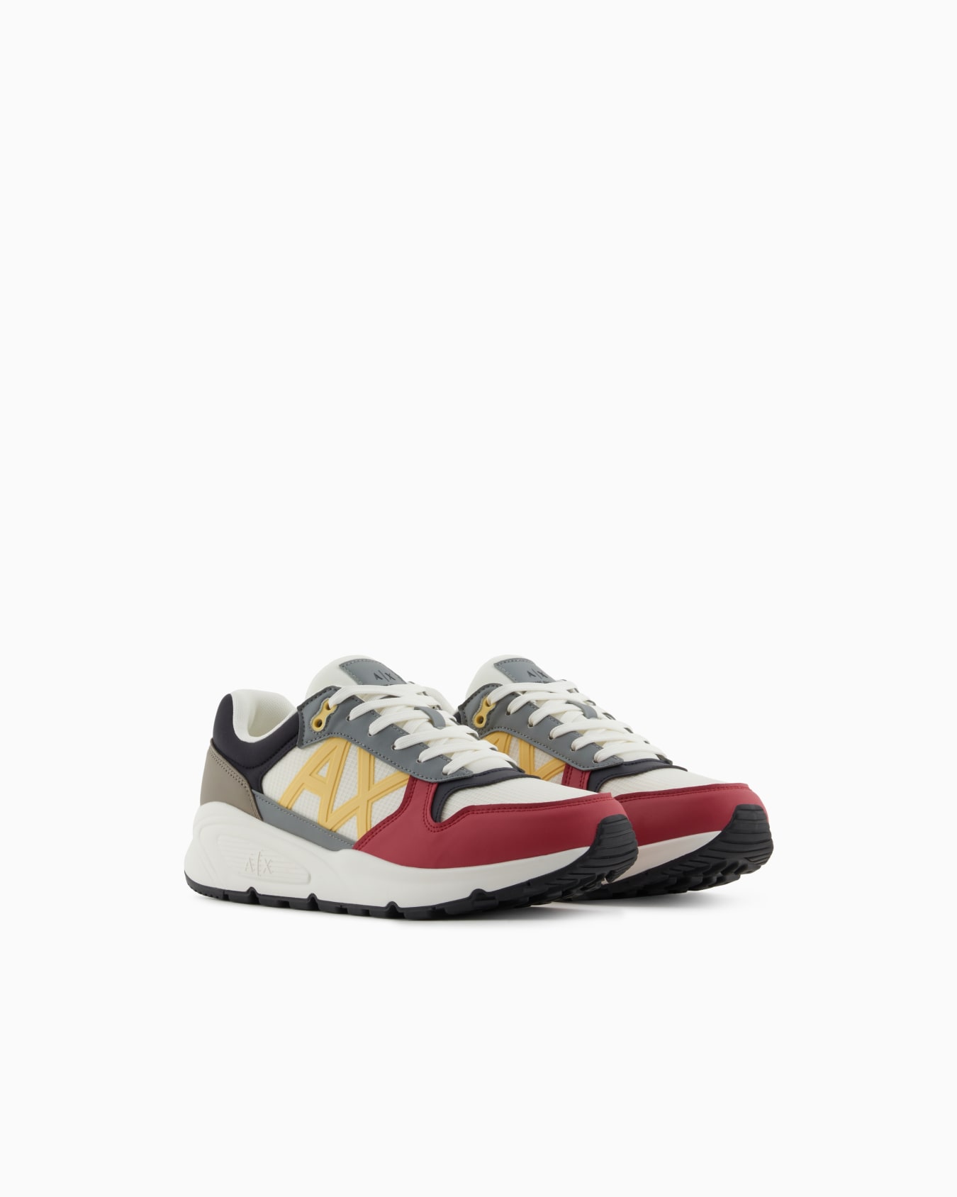Sneakers with side logo and contrasting inserts Slide 1