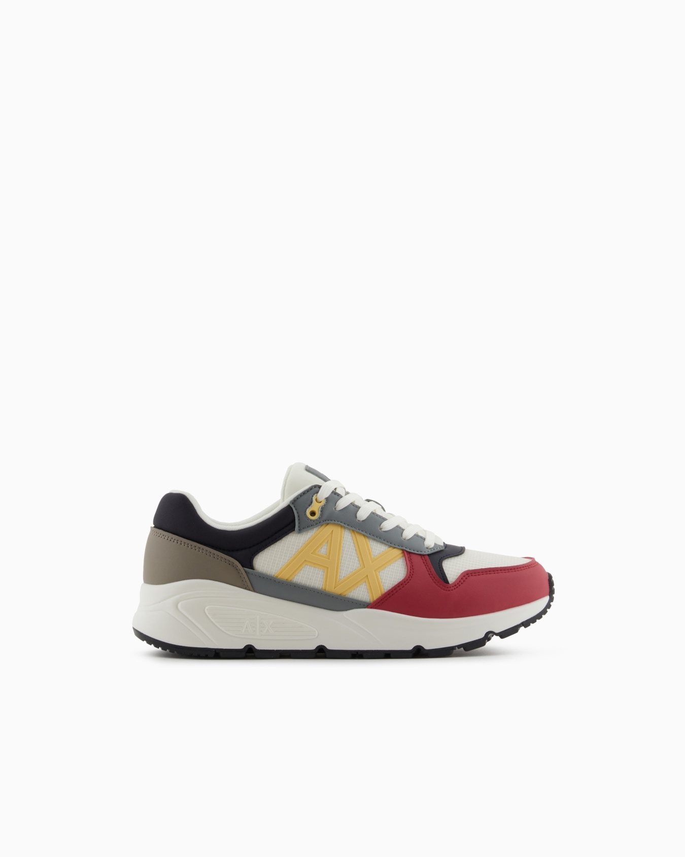 Sneakers with side logo and contrasting inserts Slide 0