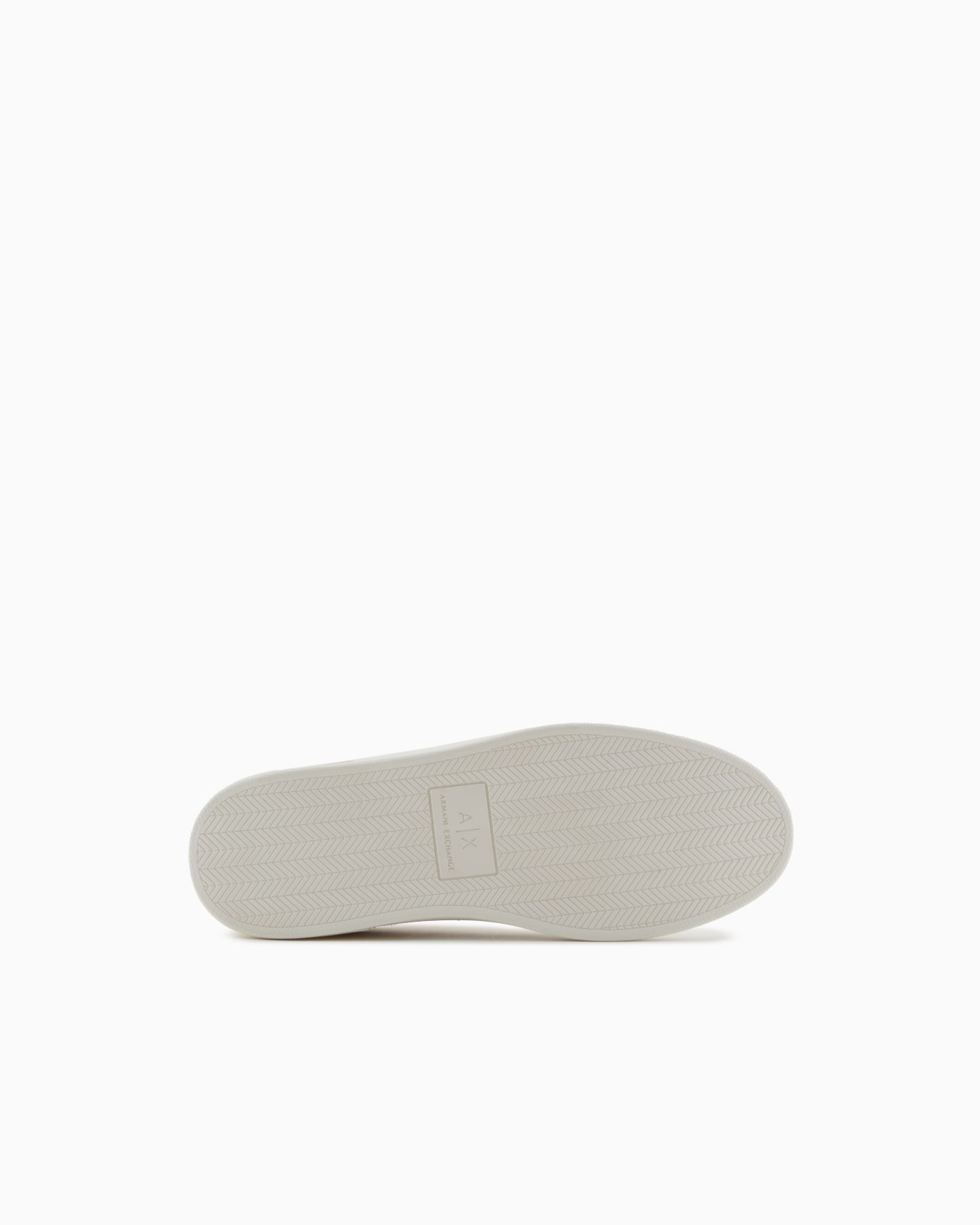 Sneakers with contrasting details on the back Slide 5