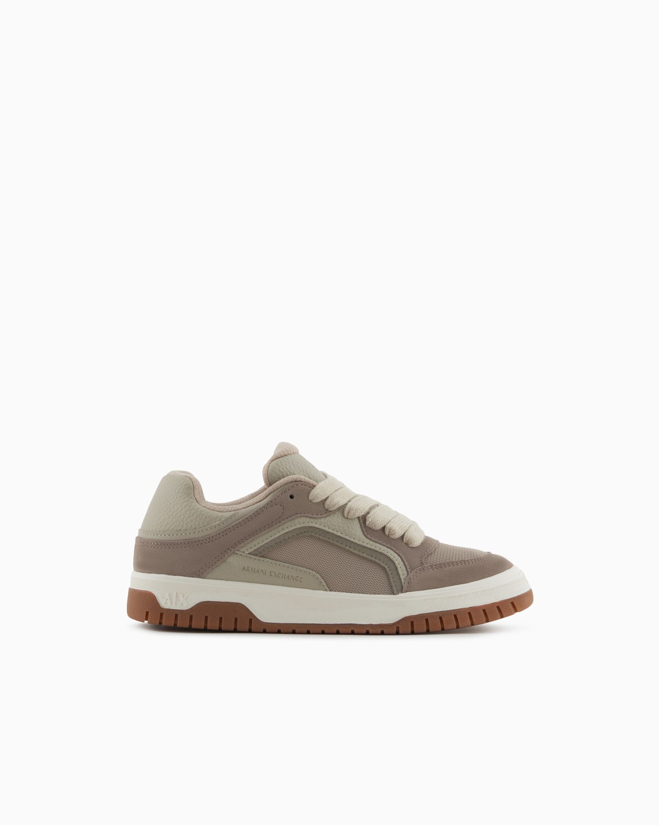 Oversized sneakers with contrasting inserts Slide 0