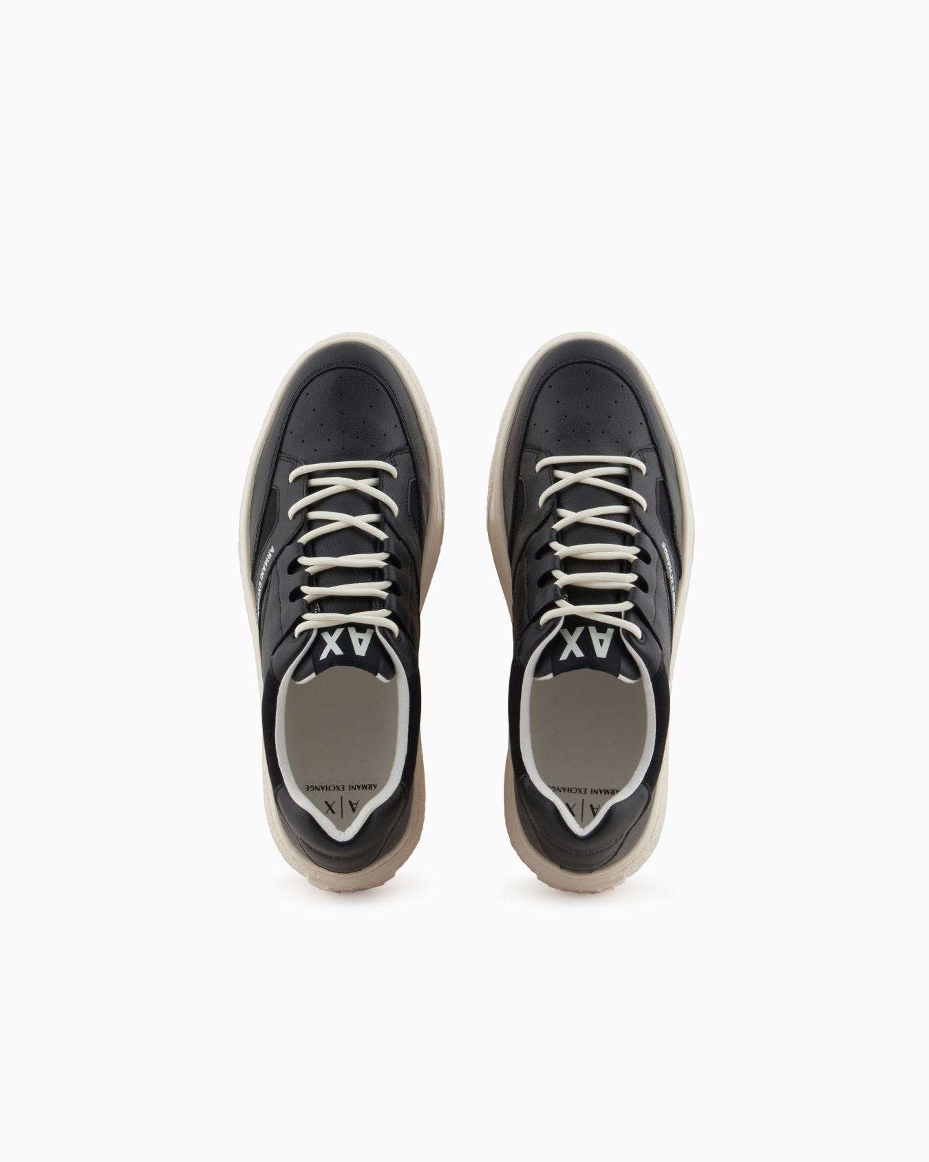 Oversized leather sneakers Slide 2
