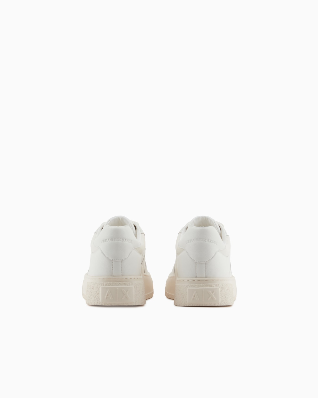 Oversized leather sneakers Slide 3