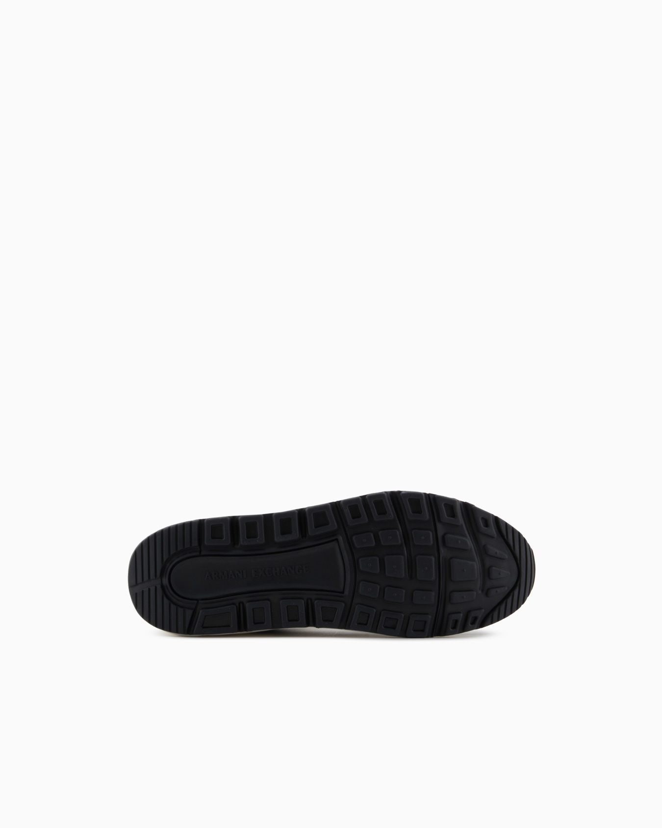 Oversized sneakers with contrasting inserts Slide 5