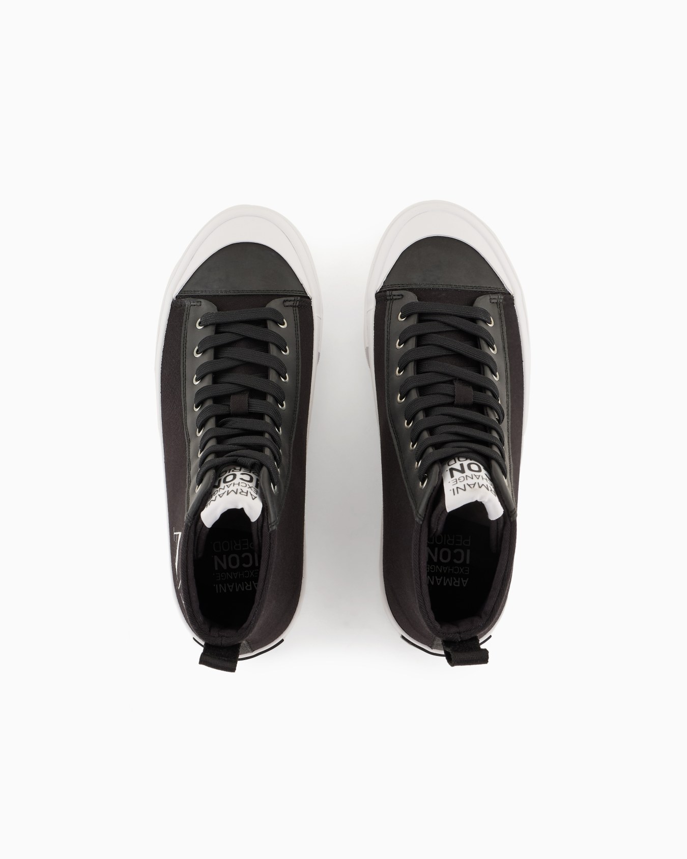 Sneakers with logo Slide 2