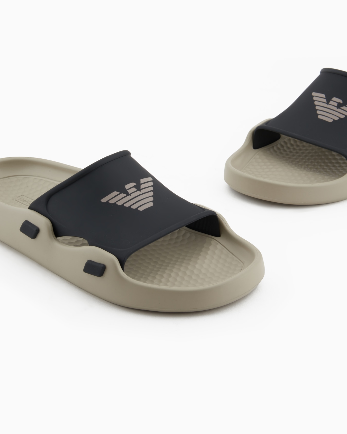 Logoband PVC slides with eagle Slide 4
