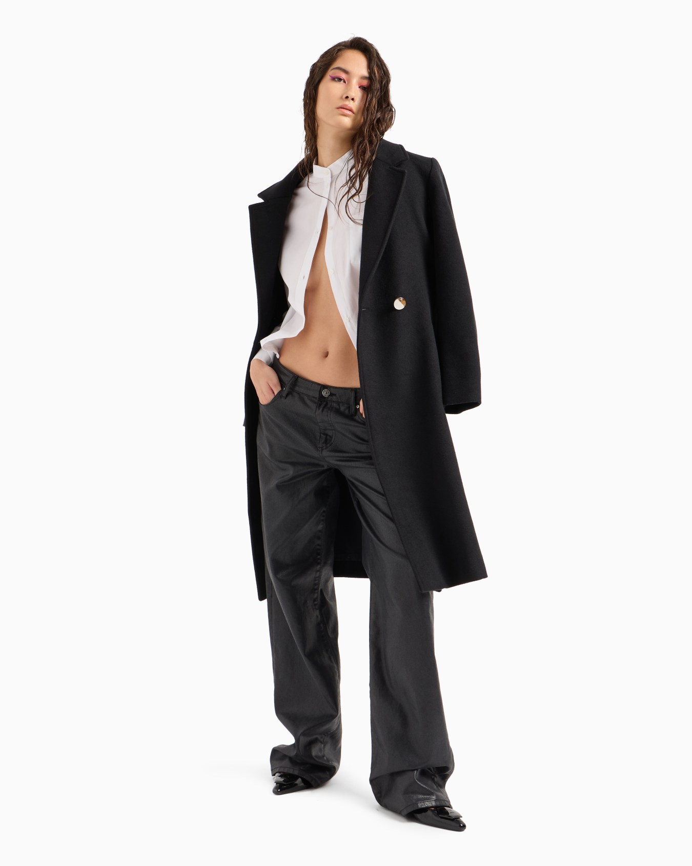 Regular fit poplin shirt with pleats on the back Slide 3