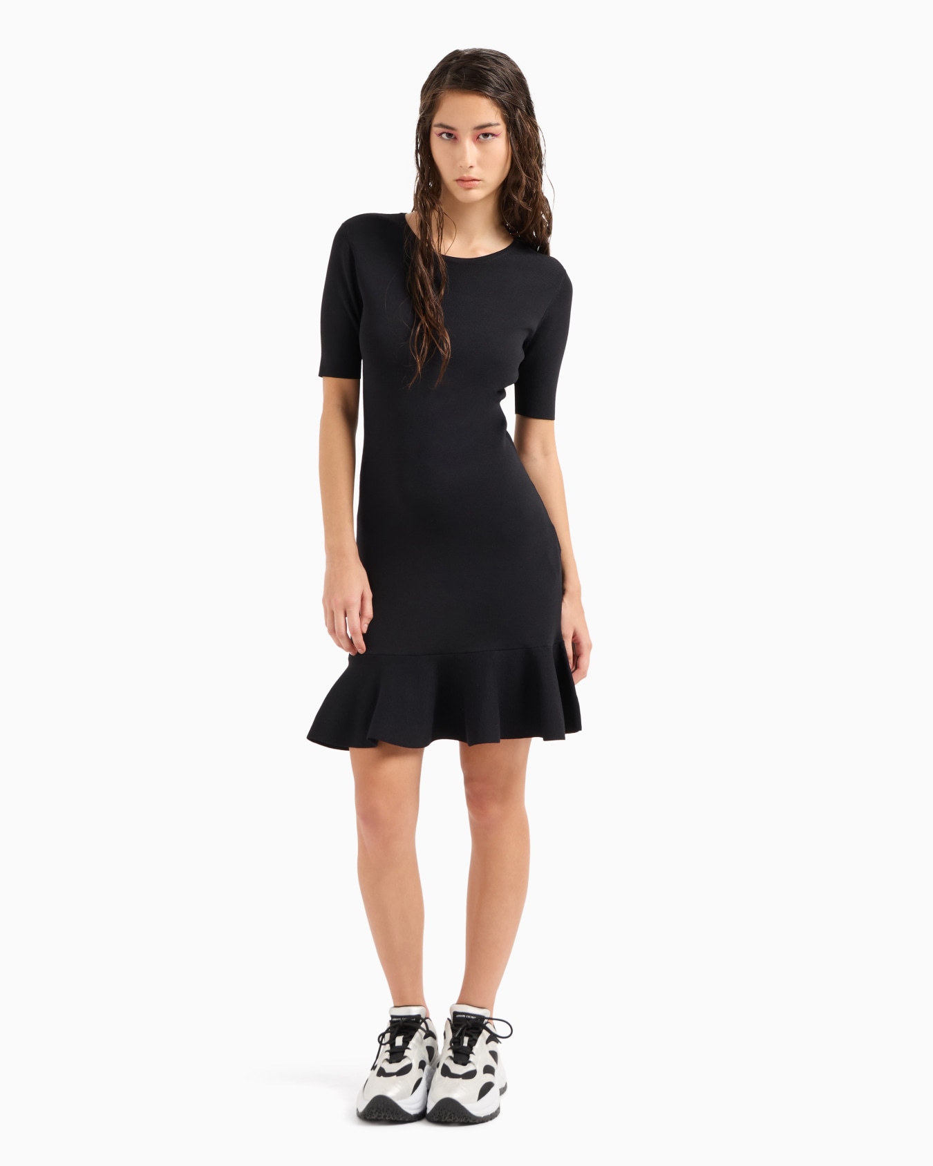 Vestido midi con falda de volantes y manga corta Diapositiva 1