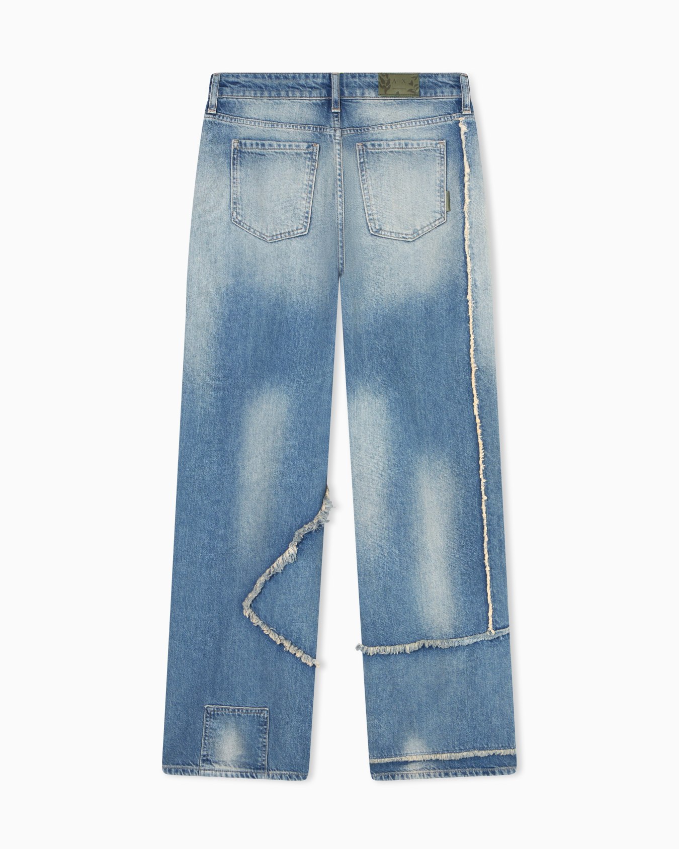 Relaxed-fit jeans in pigmented denim Slide 2
