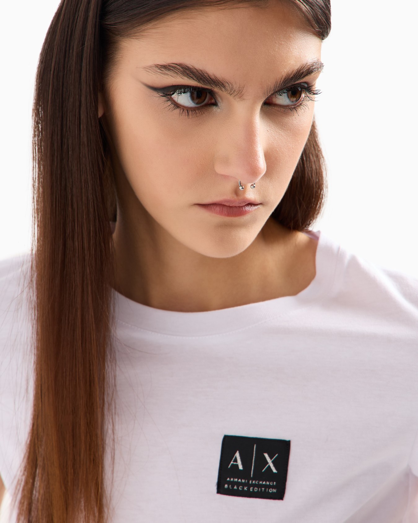 Slim fit T-shirt with logo label Slide 4