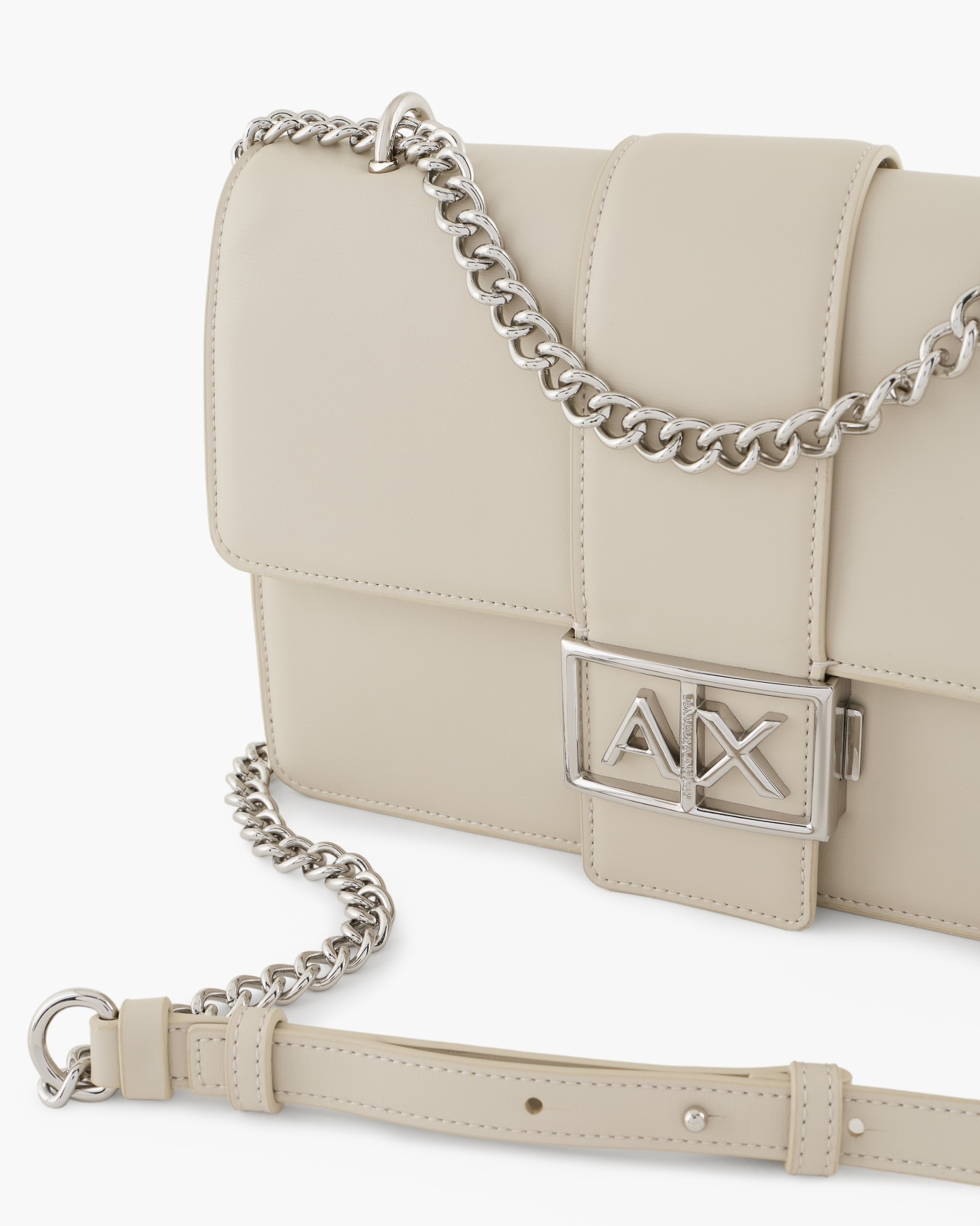 Shoulder bag with metal logo Slide 4