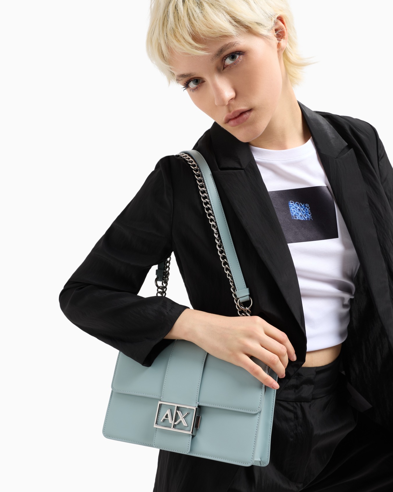 Shoulder bag with metal logo Slide 6