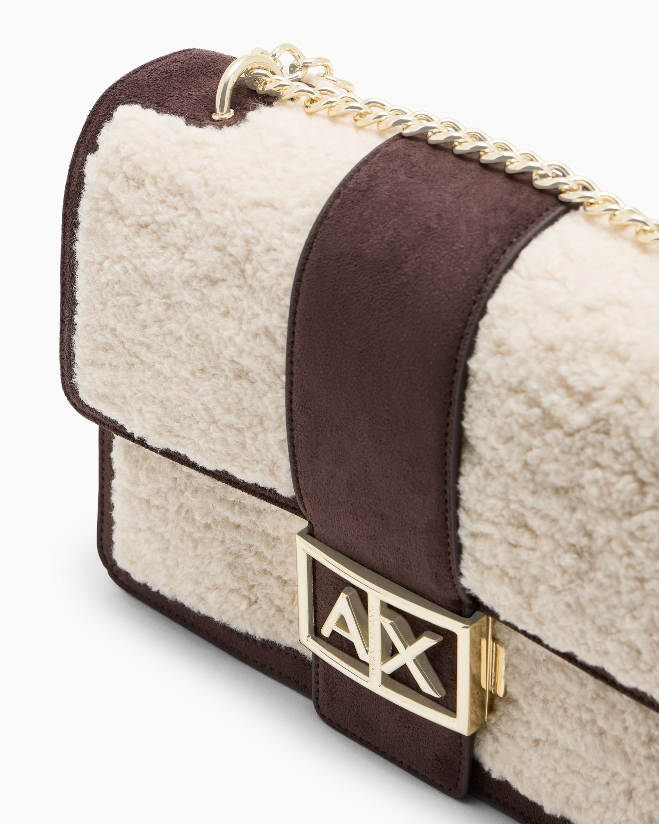 Sac bandoulière à rabat en tissu pelucheux avec chaîne Diapositive 4