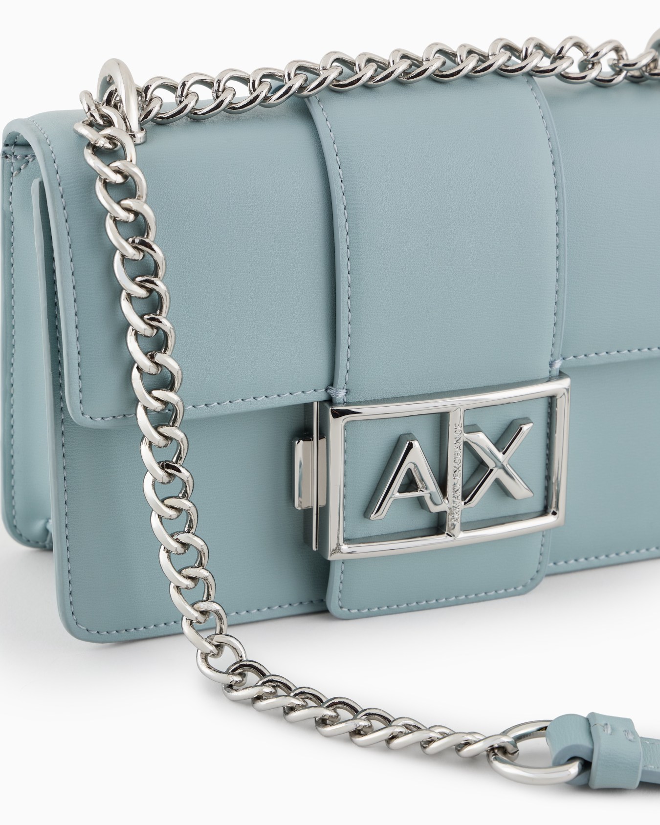 Shoulder bag with metal logo Slide 4