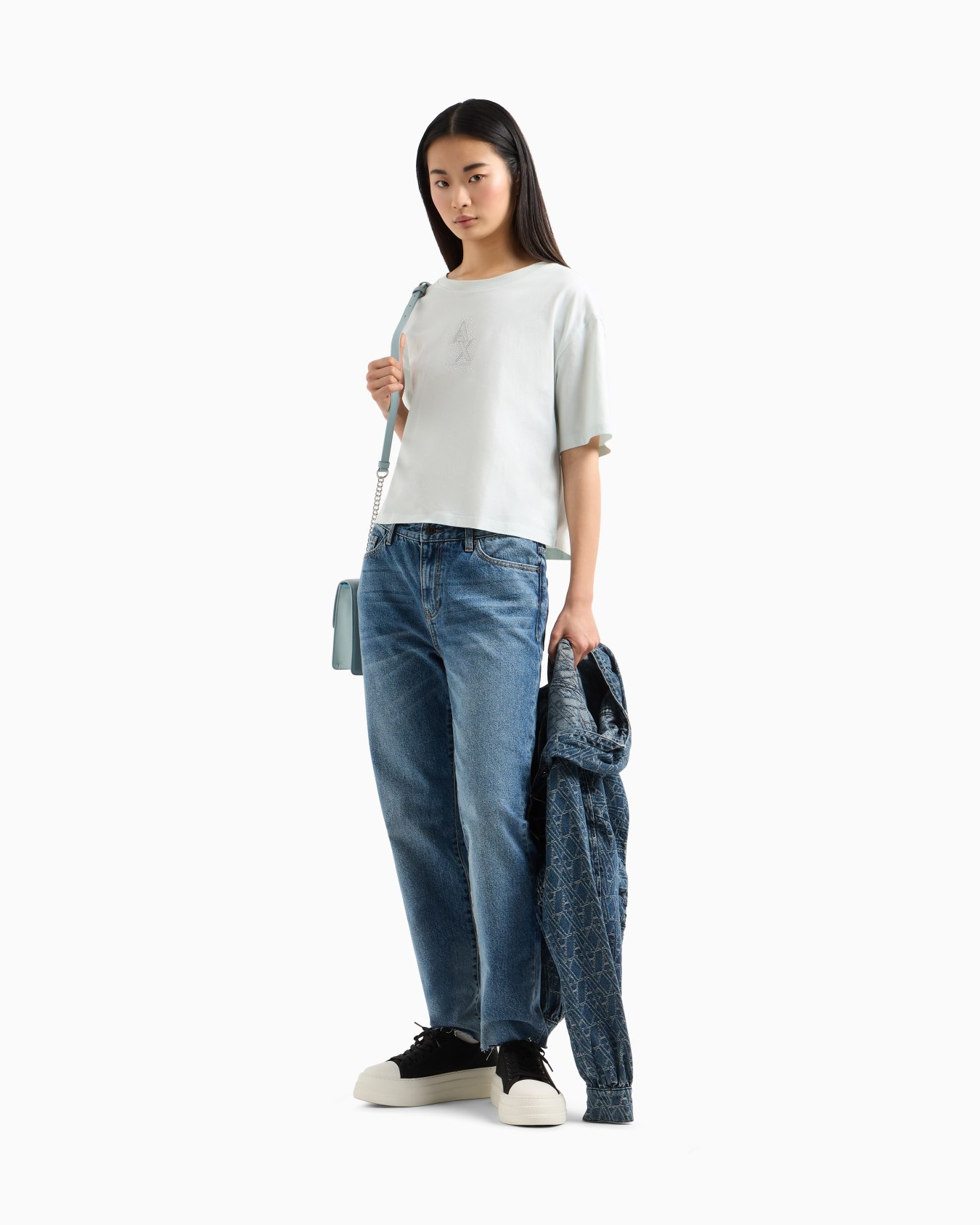 Boyfriend jeans in stiff cotton with used effect Slide 1