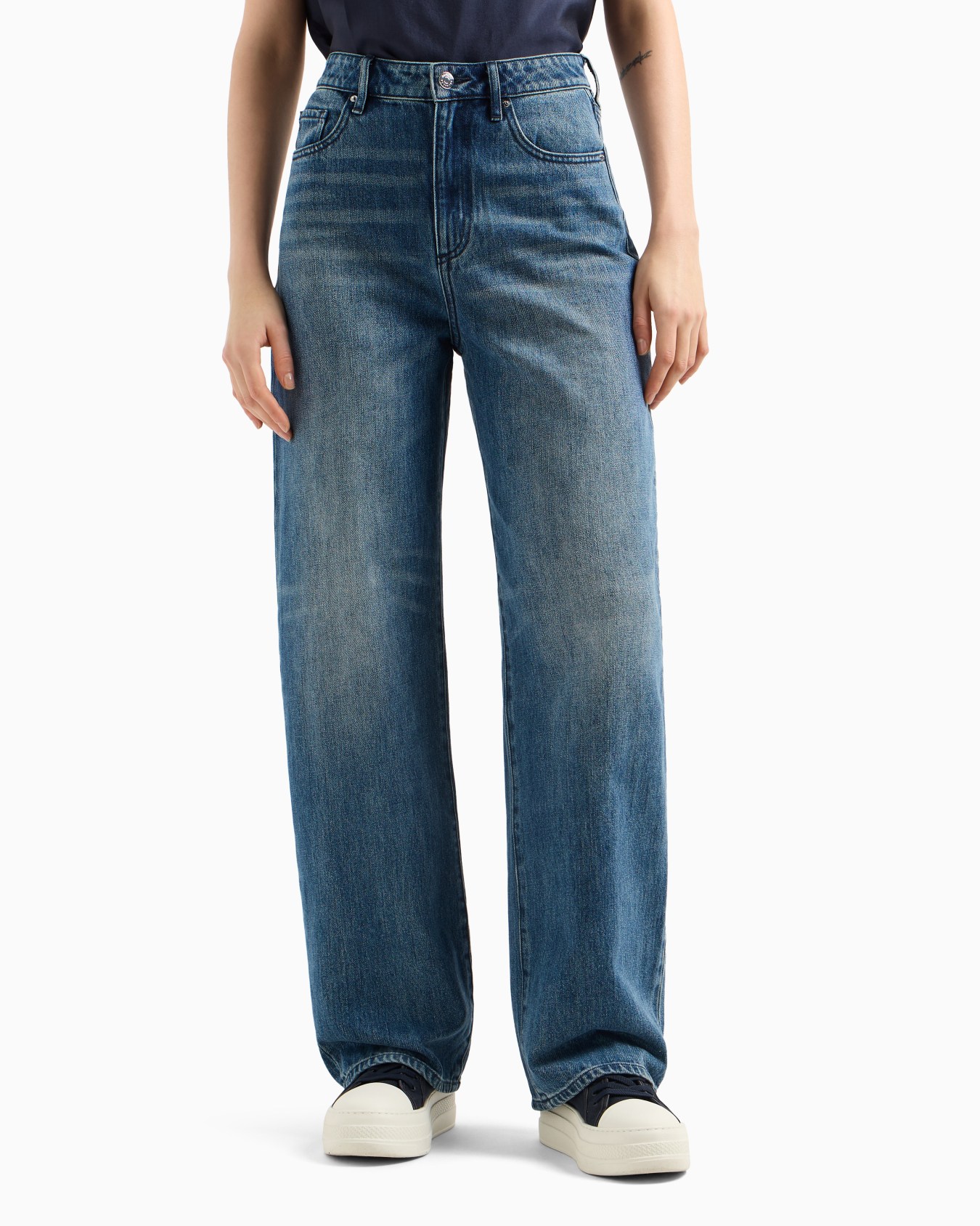Relaxed fit jeans in indigo denim Slide 3
