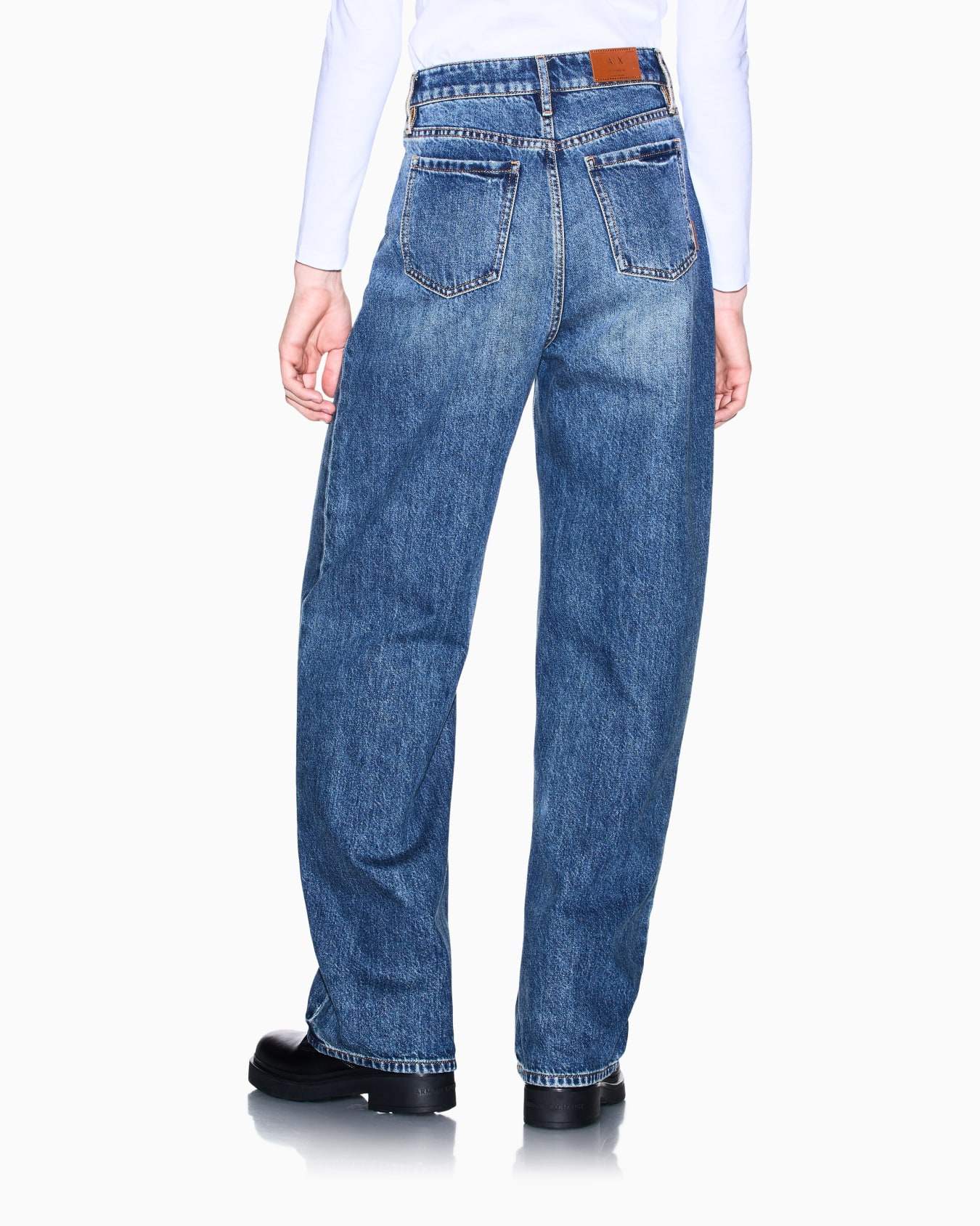 Oversized fit 5-pocket pants in rigid cotton denim Slide 5