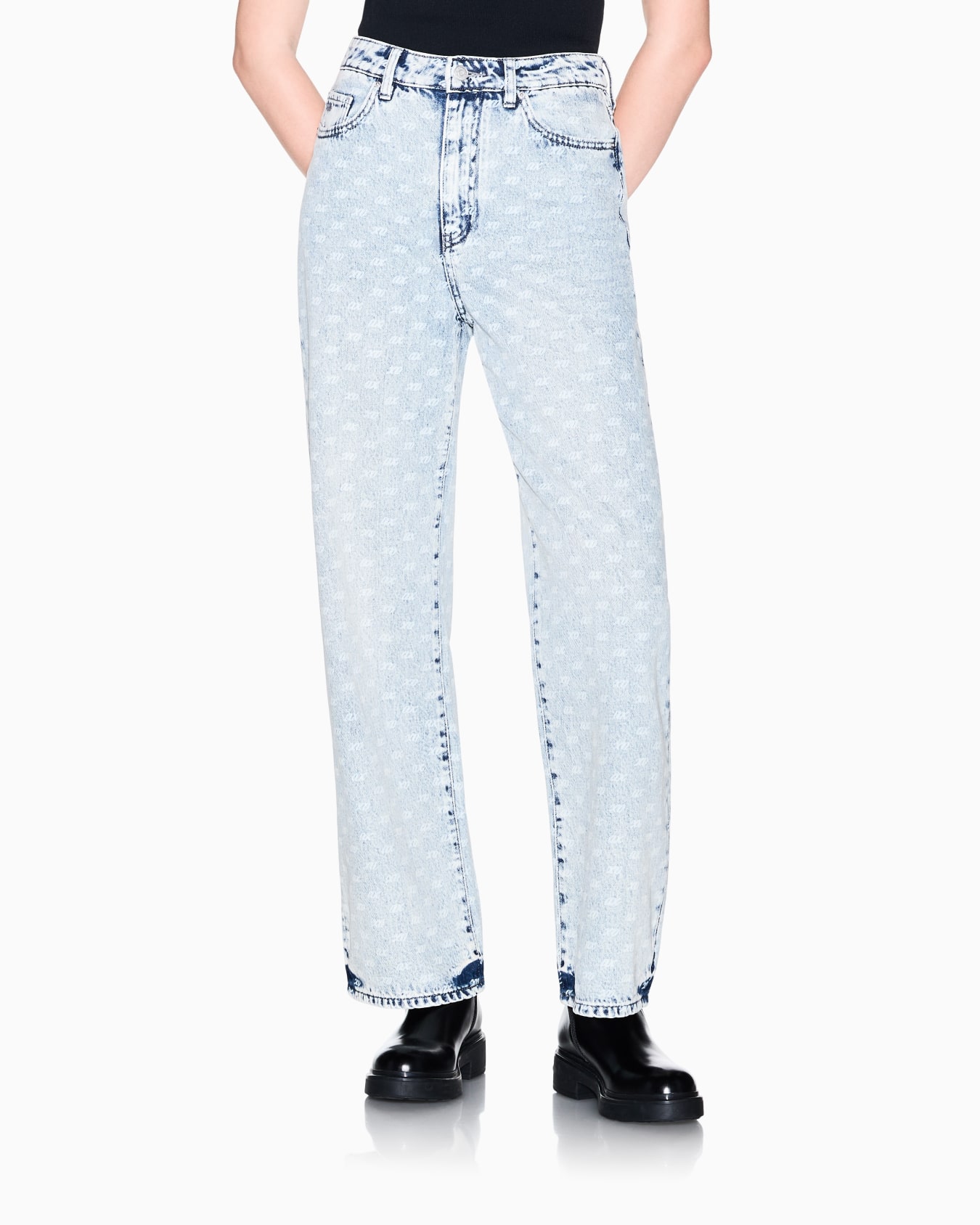 Oversized five-pocket denim pants with an allover print Slide 3