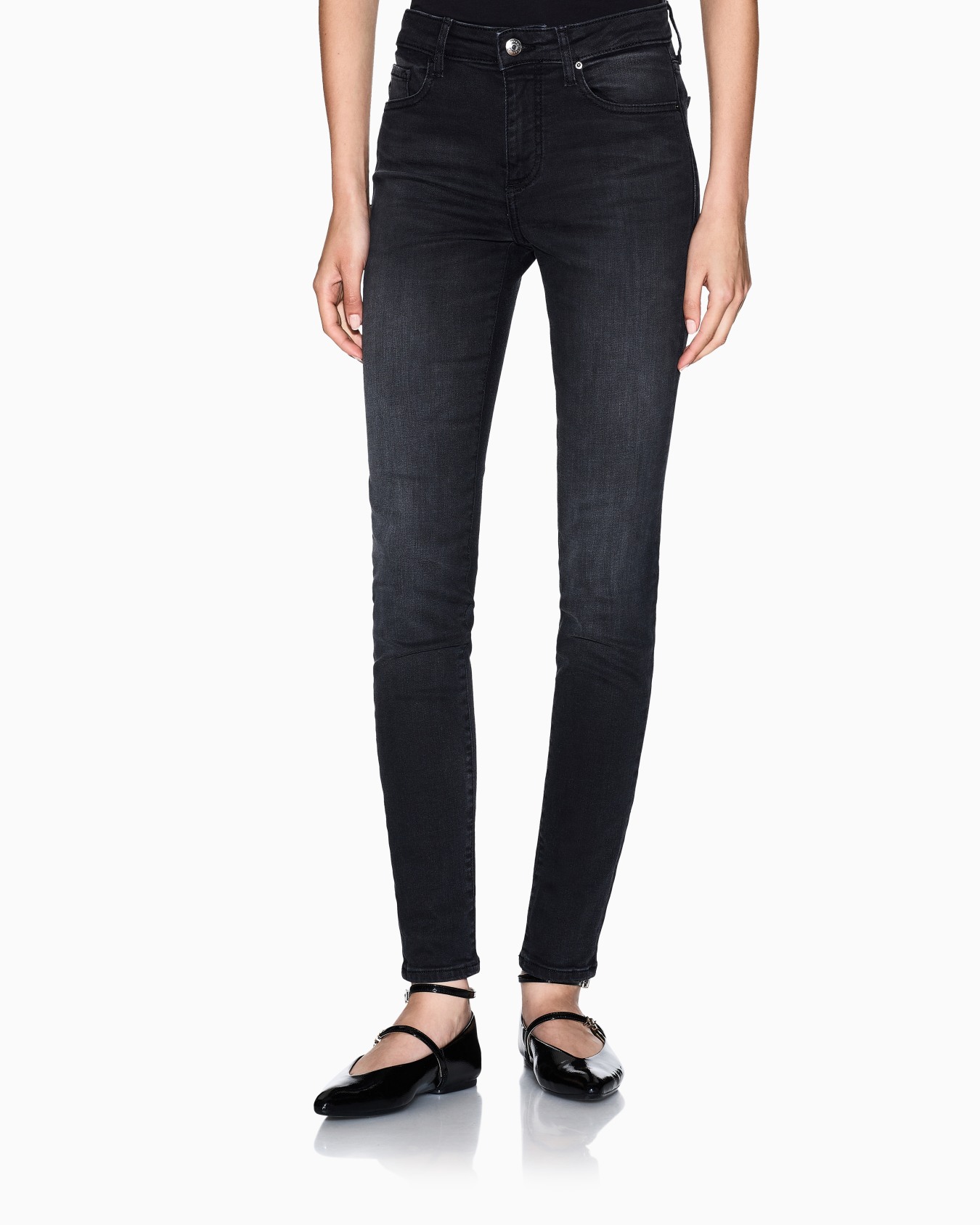 Super skinny used effect jeans Slide 3