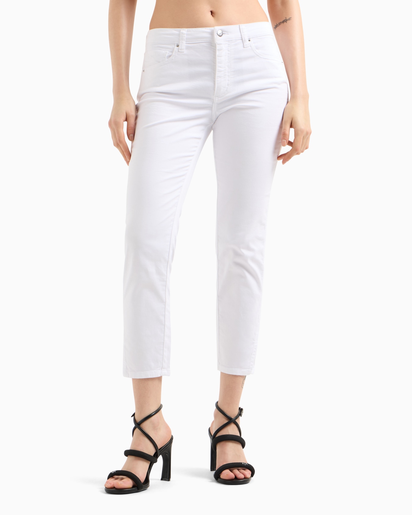 J01 super skinny jeans with Chinese New Year embroidery Slide 3