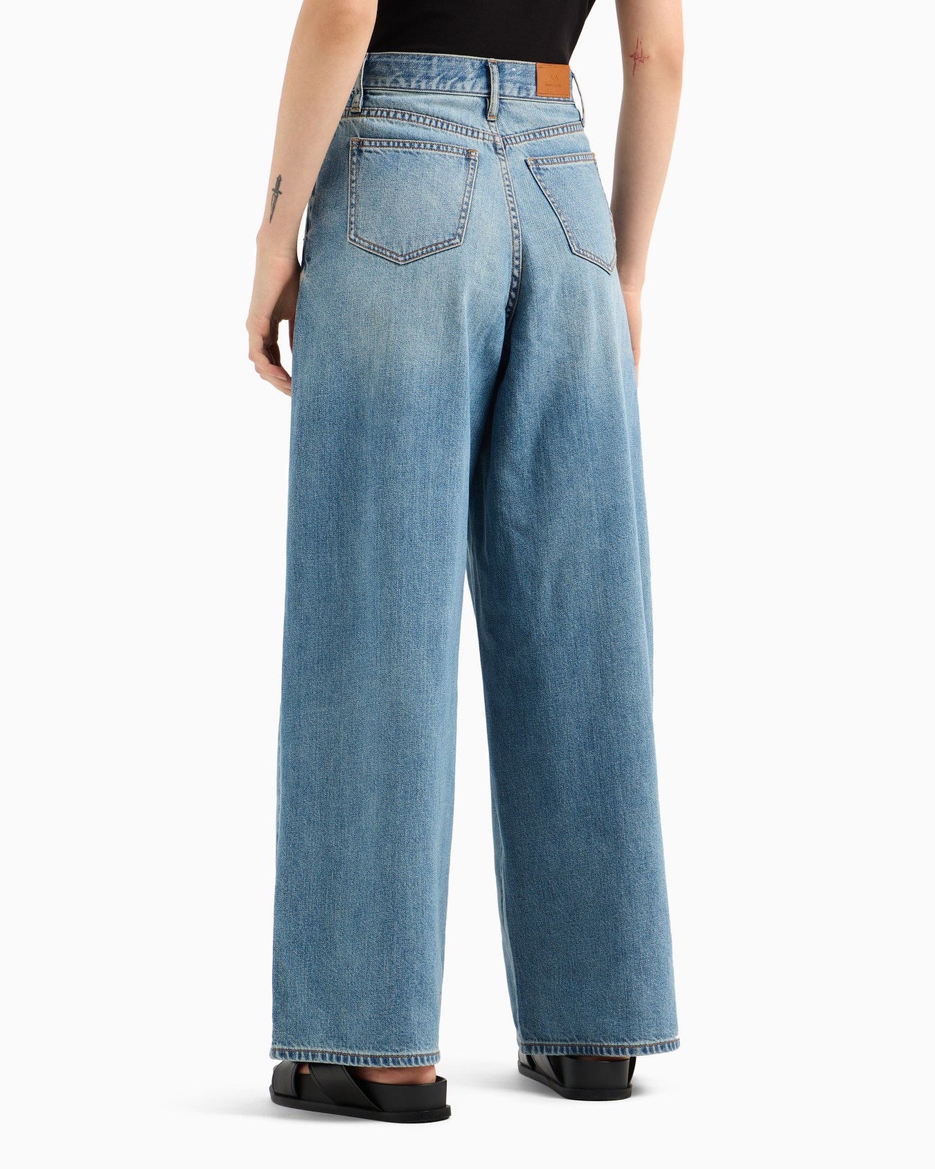 Super wide leg jeans with ASV pleats Slide 2