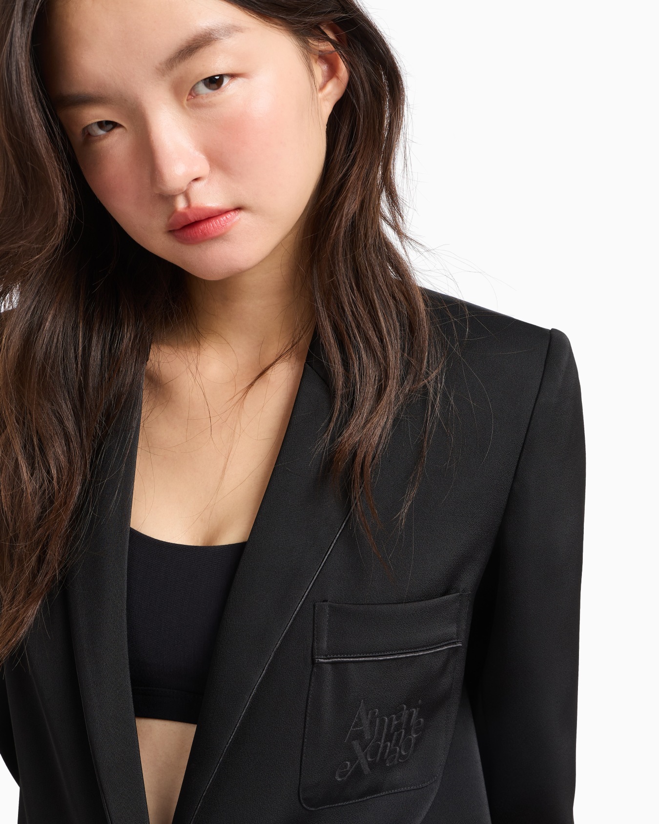 Single-breasted jacket in matte satin fabric Slide 4