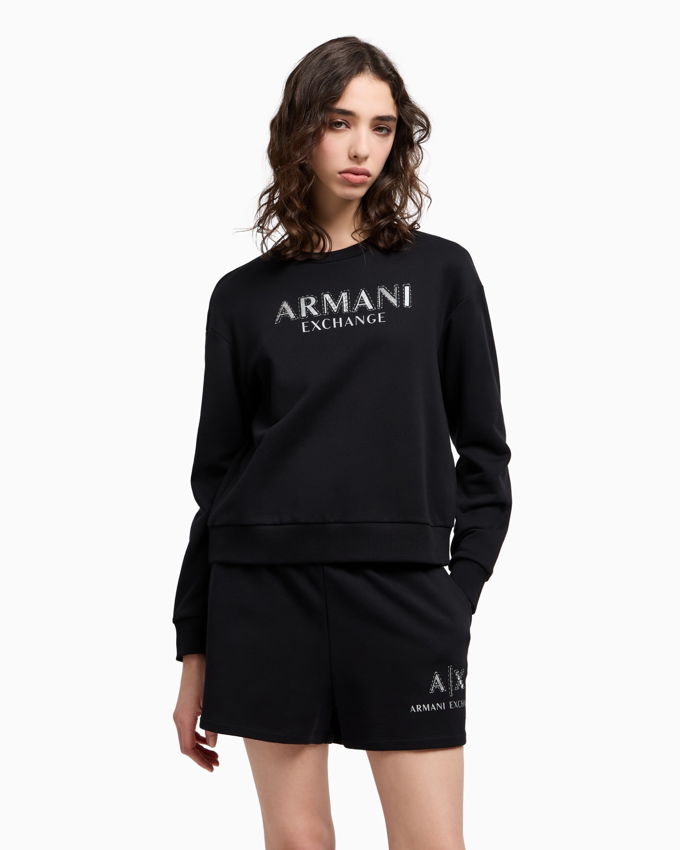Sudadera de cuello redondo con logotipo metálico Diapositiva 3