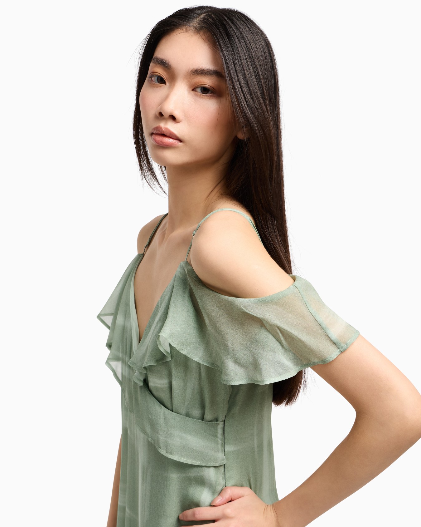 Long dress in viscose chiffon Slide 4