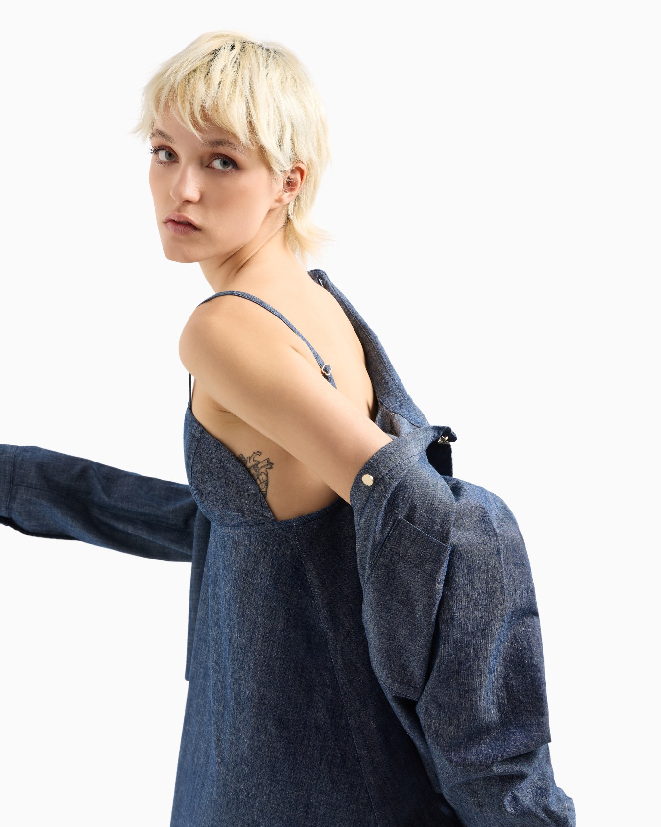Cotton chambray shirt Slide 4