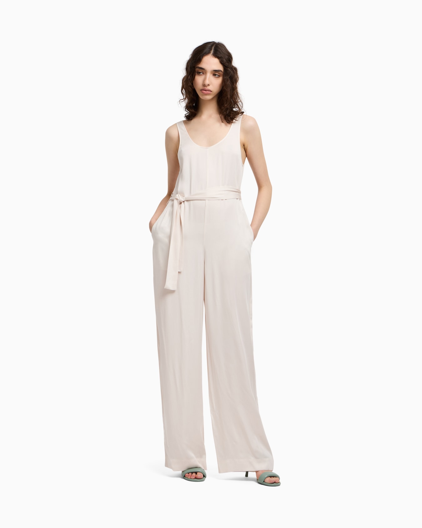Fluid viscose jumpsuit Slide 3