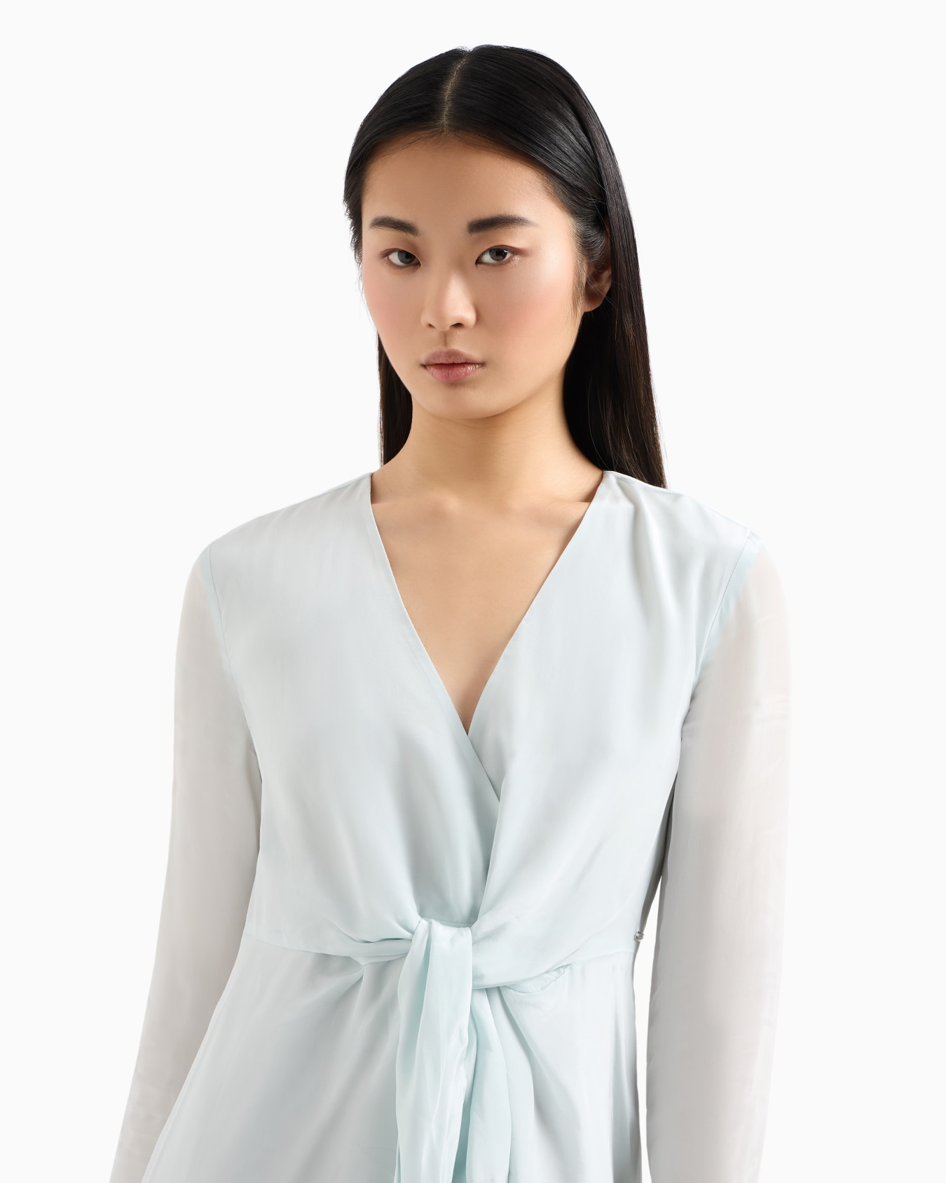 Short viscose dress with bow Slide 4