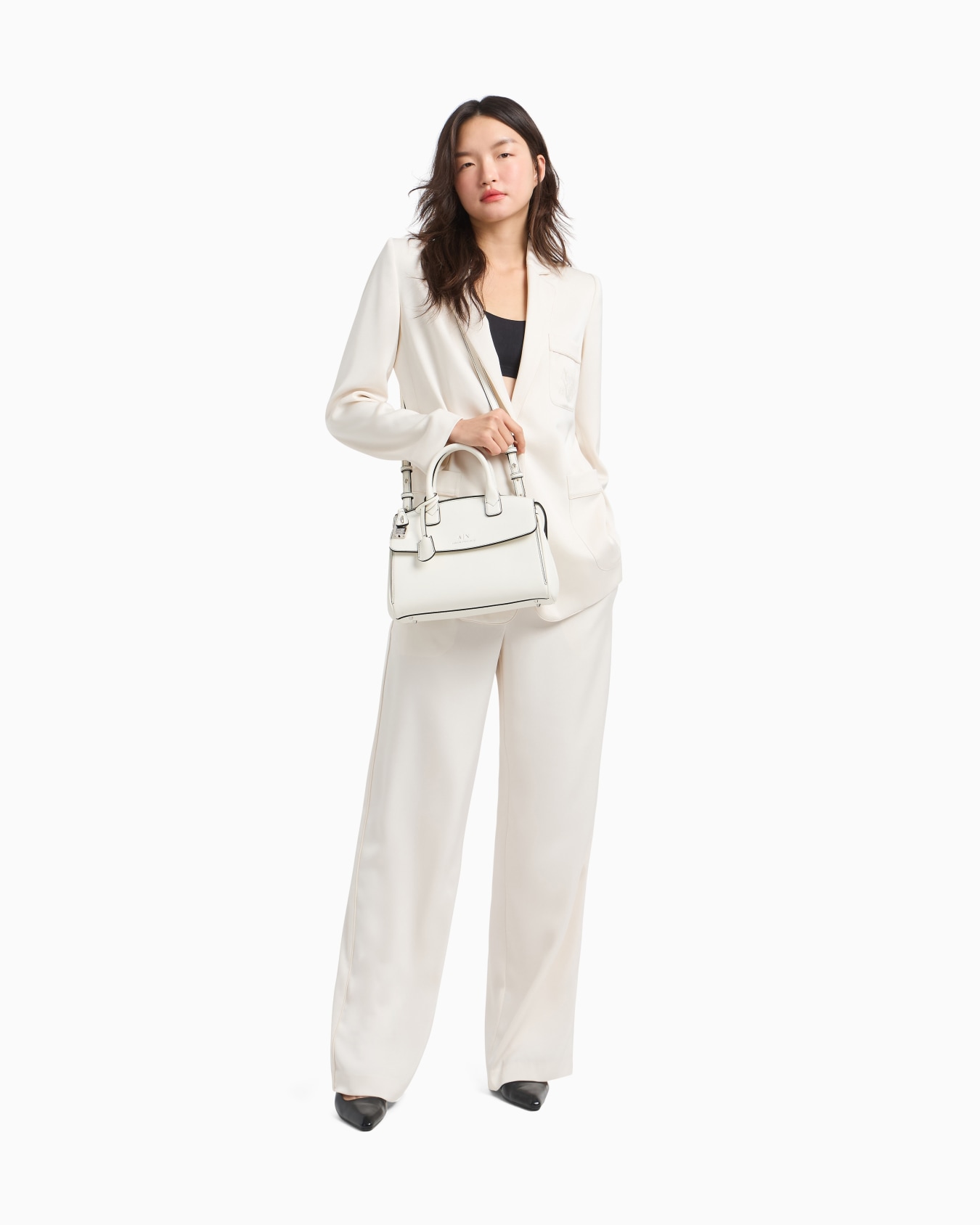 ASV Handbag Trunk Slide 5