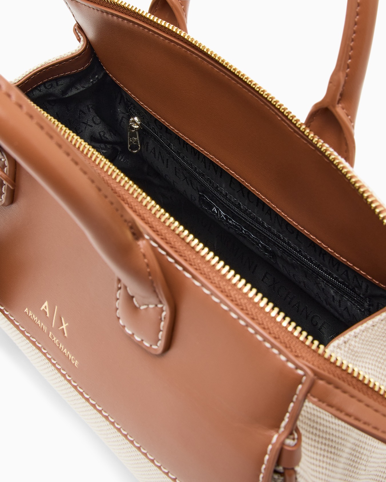 ASV Handbag Trunk Slide 3