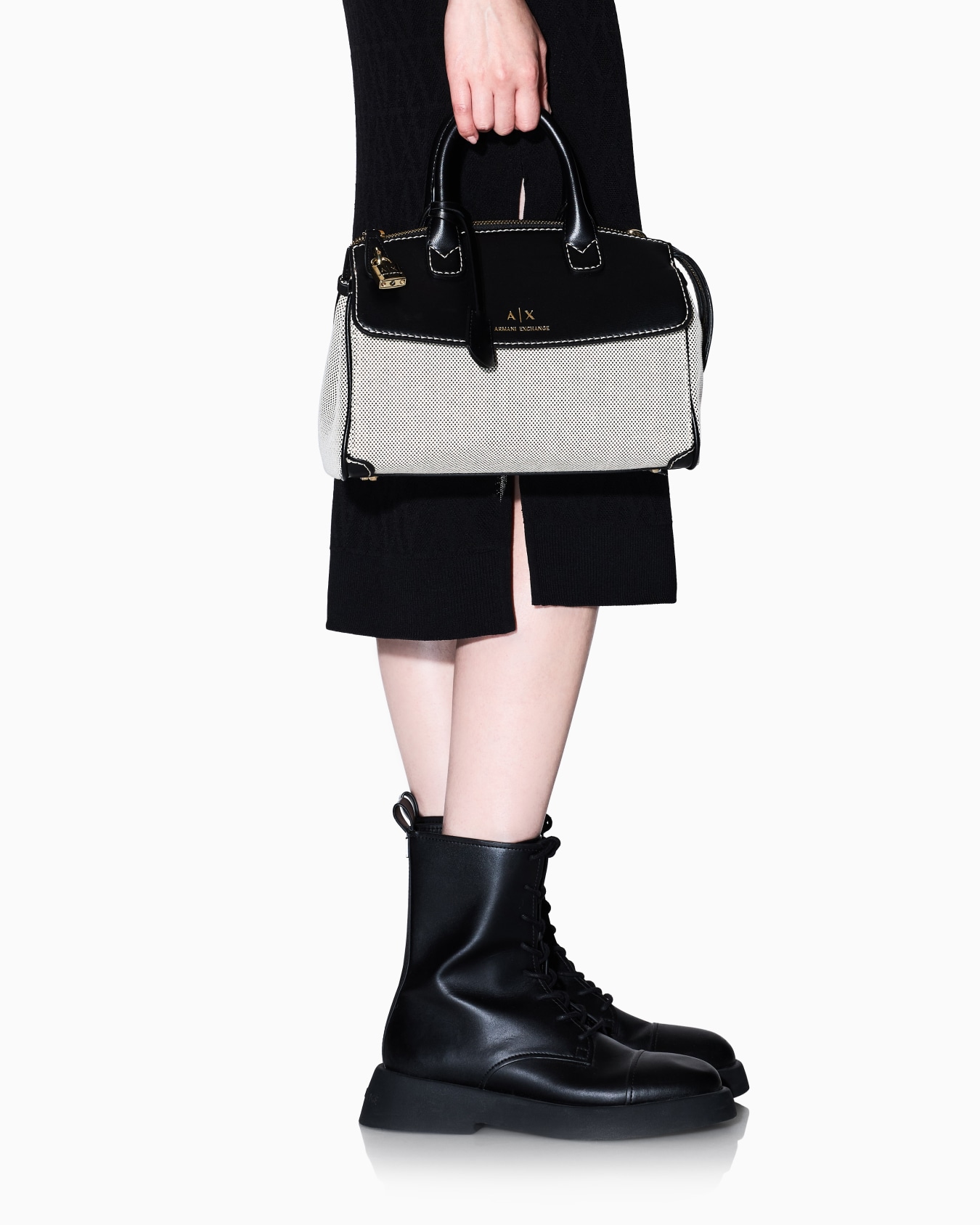 ASV Handbag Trunk Slide 5