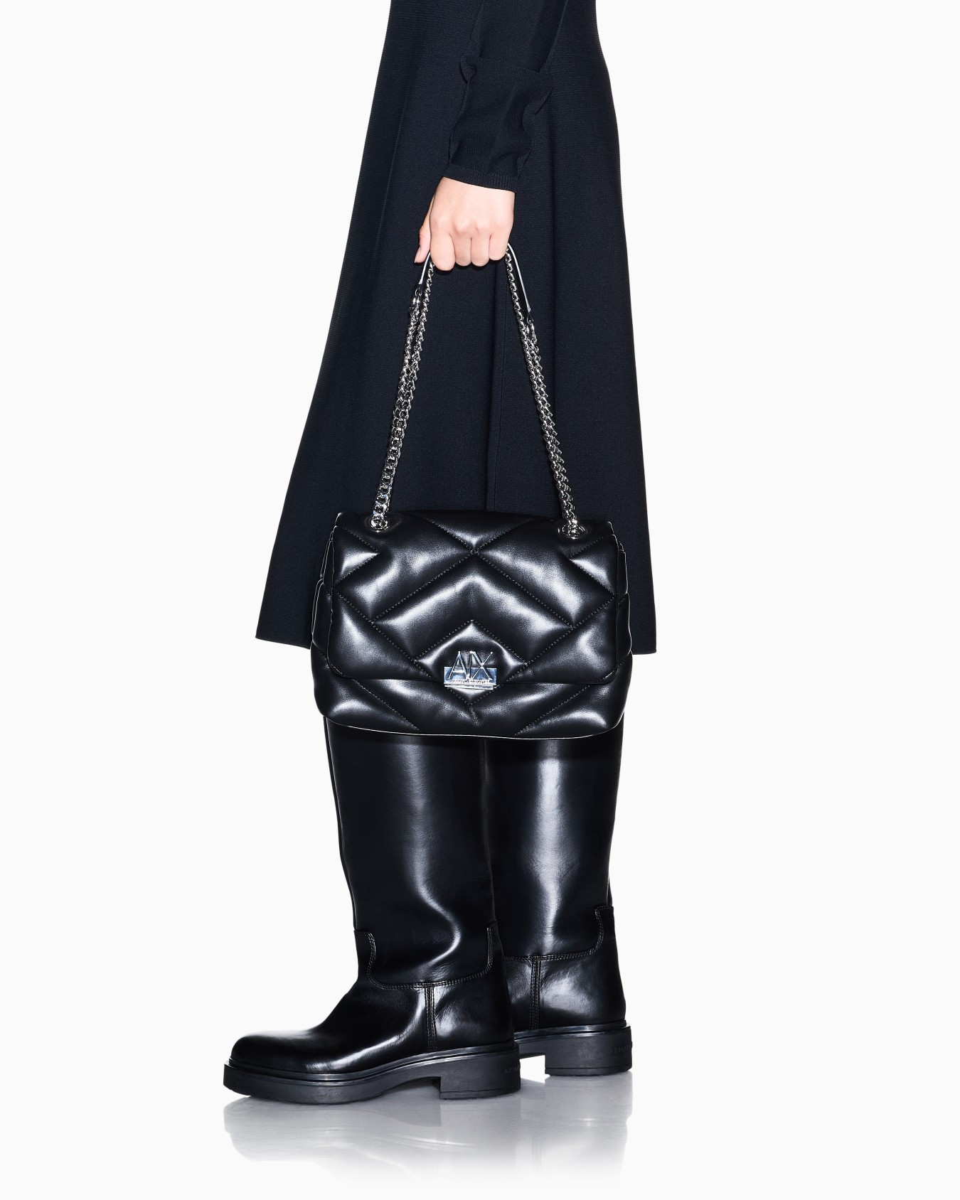 Crossbody messenger bag Slide 6