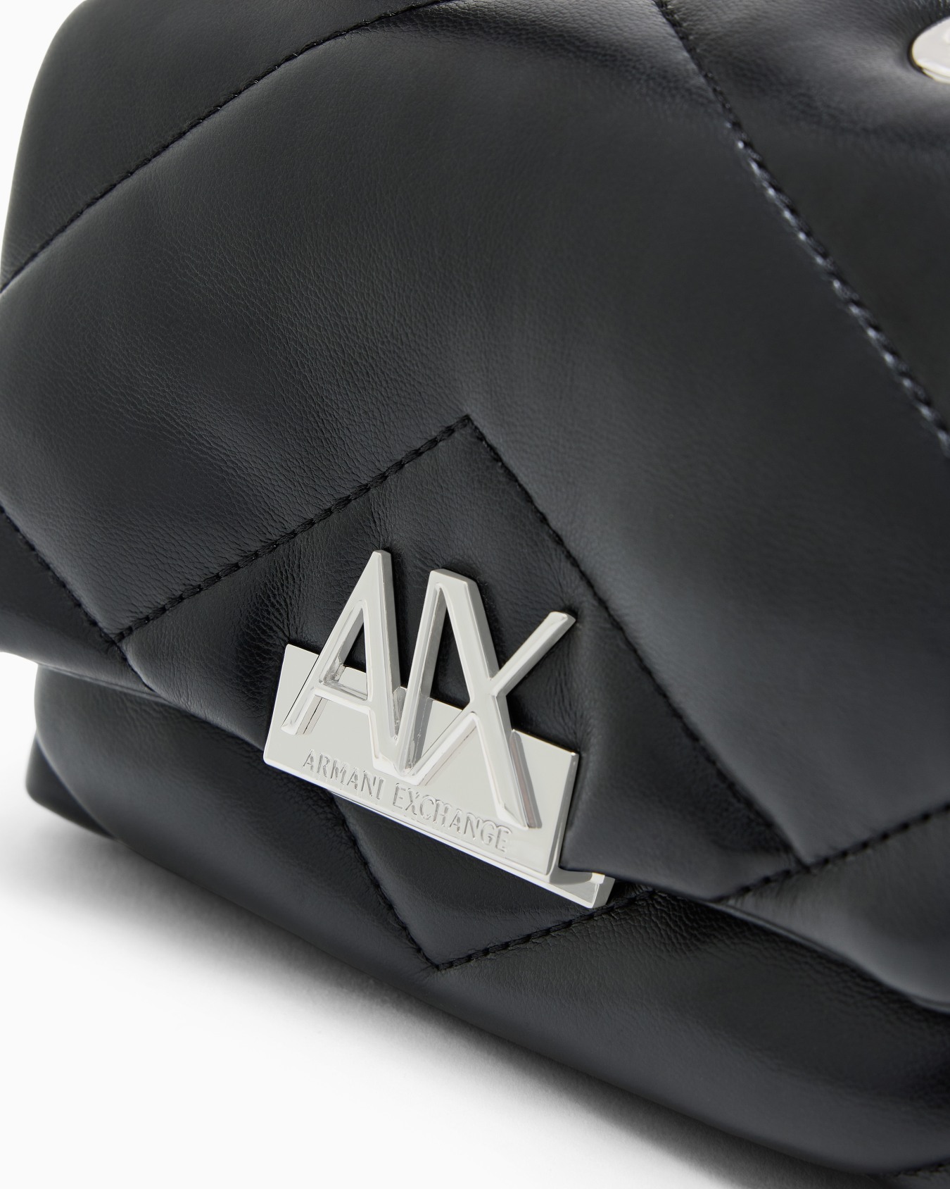 Mini bag with outer coating and padding Slide 4