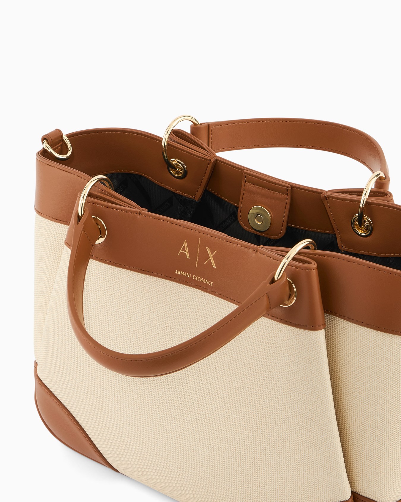 Elegant shopper in structured fabric Slide 3