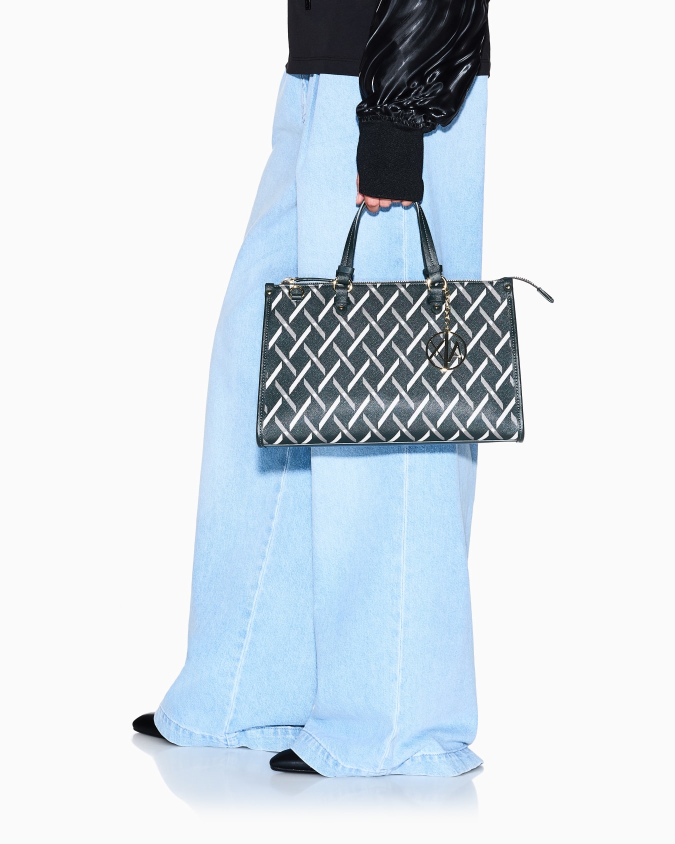 Logo Graphic Tote Bag Slide 5