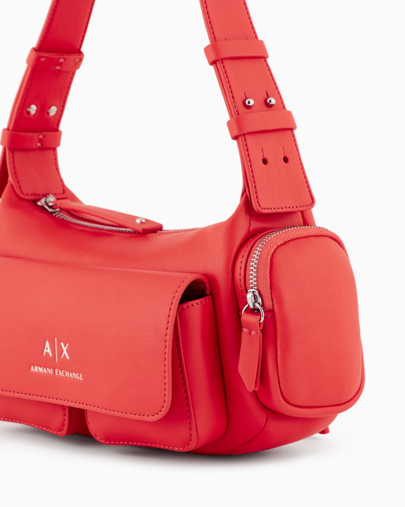 Large shoulder bag with side pockets Slide 4