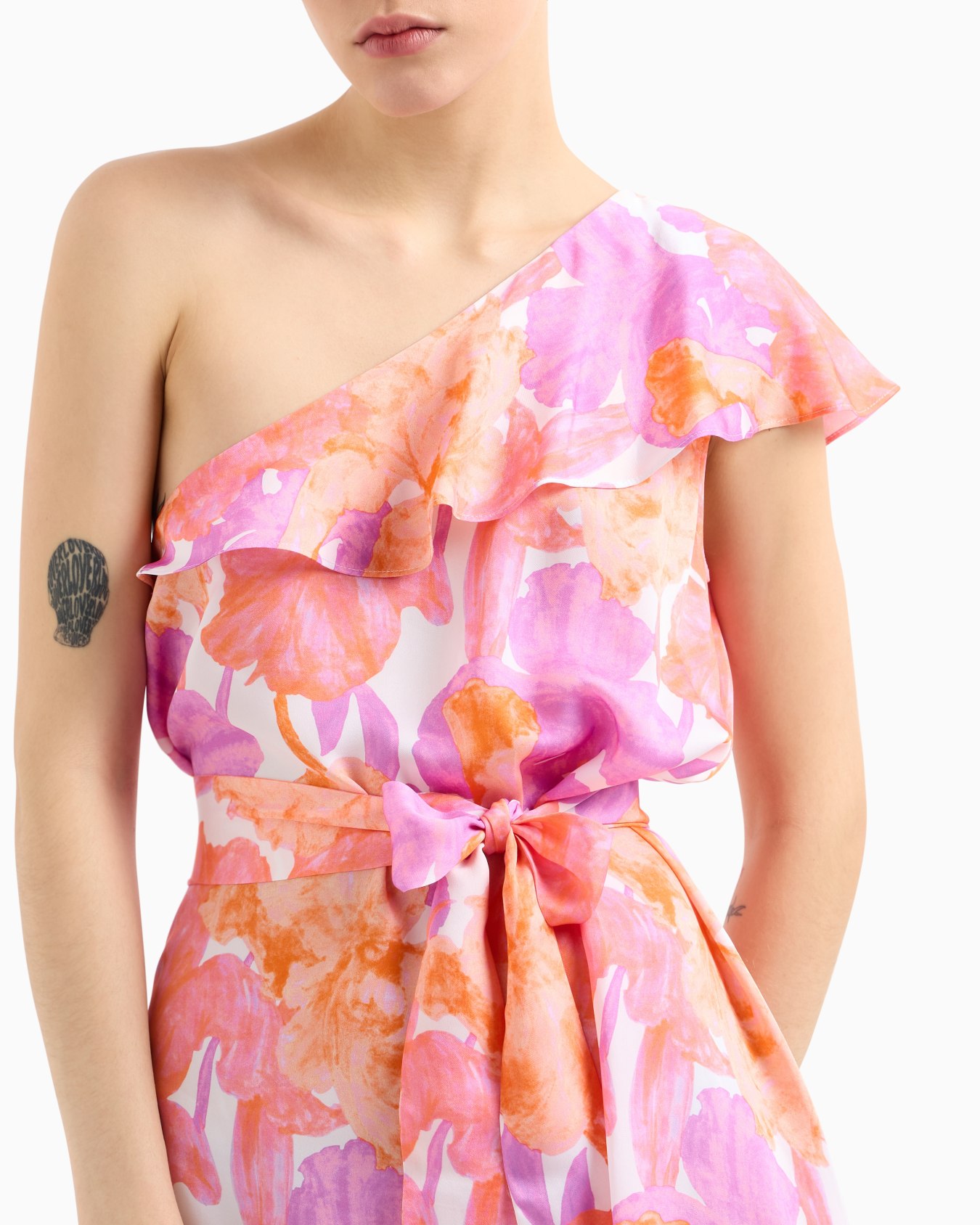 One-shoulder dress in floral fabric Slide 3