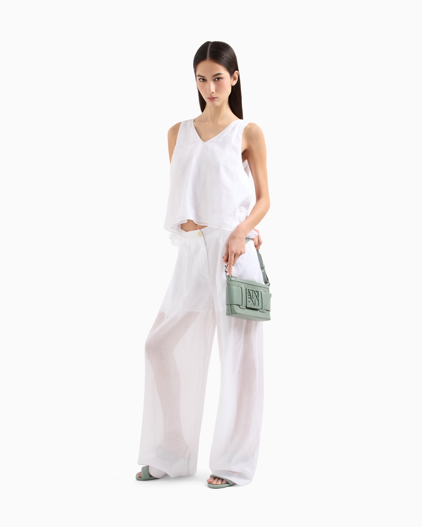 Cotton ramie pleated trousers Slide 1