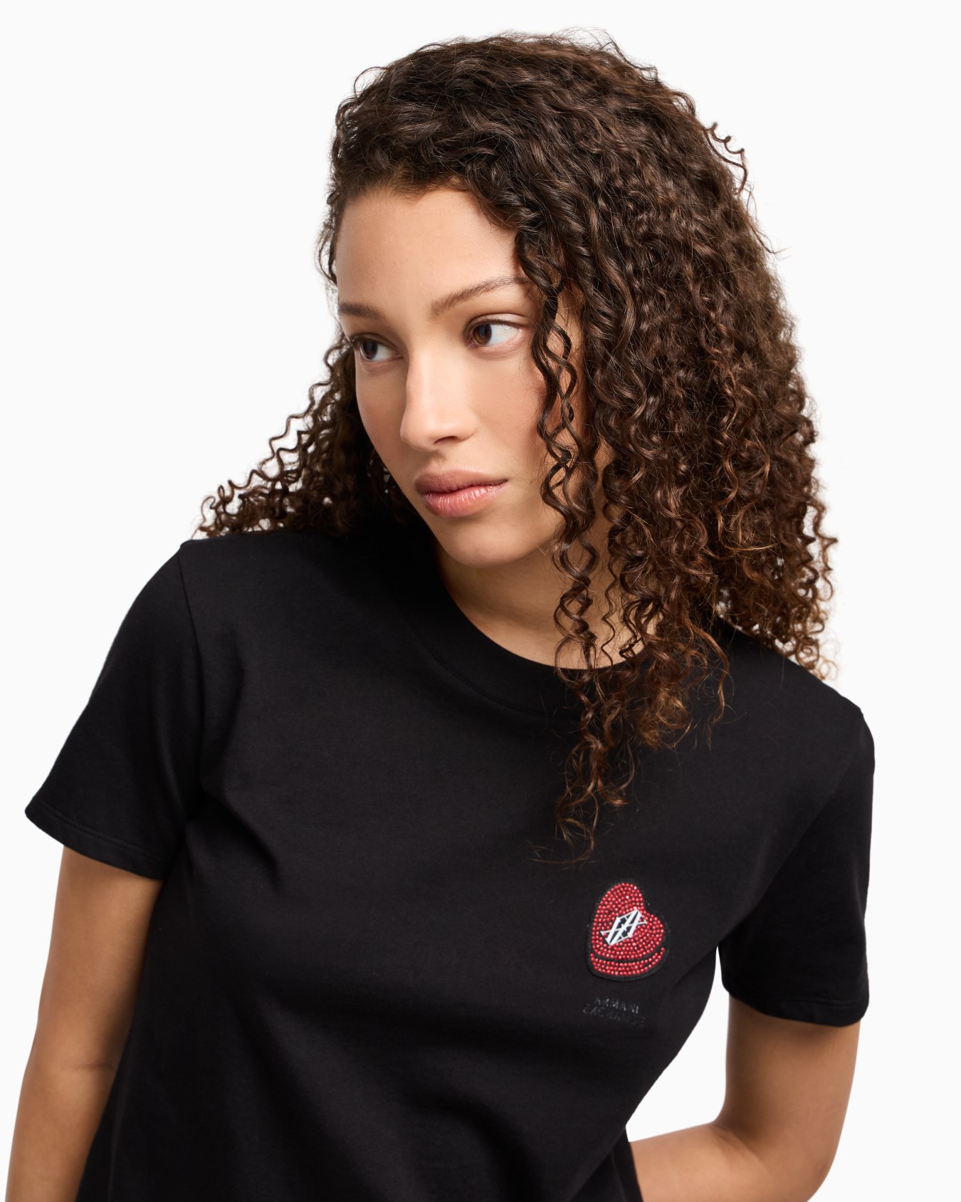 T-shirt with rhinestone heart Slide 4