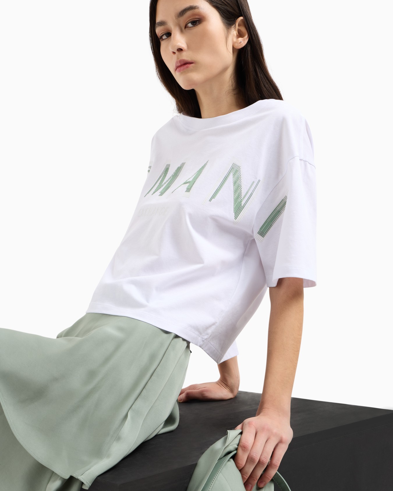 Camiseta corta con logotipo con efecto óptico Diapositiva 4