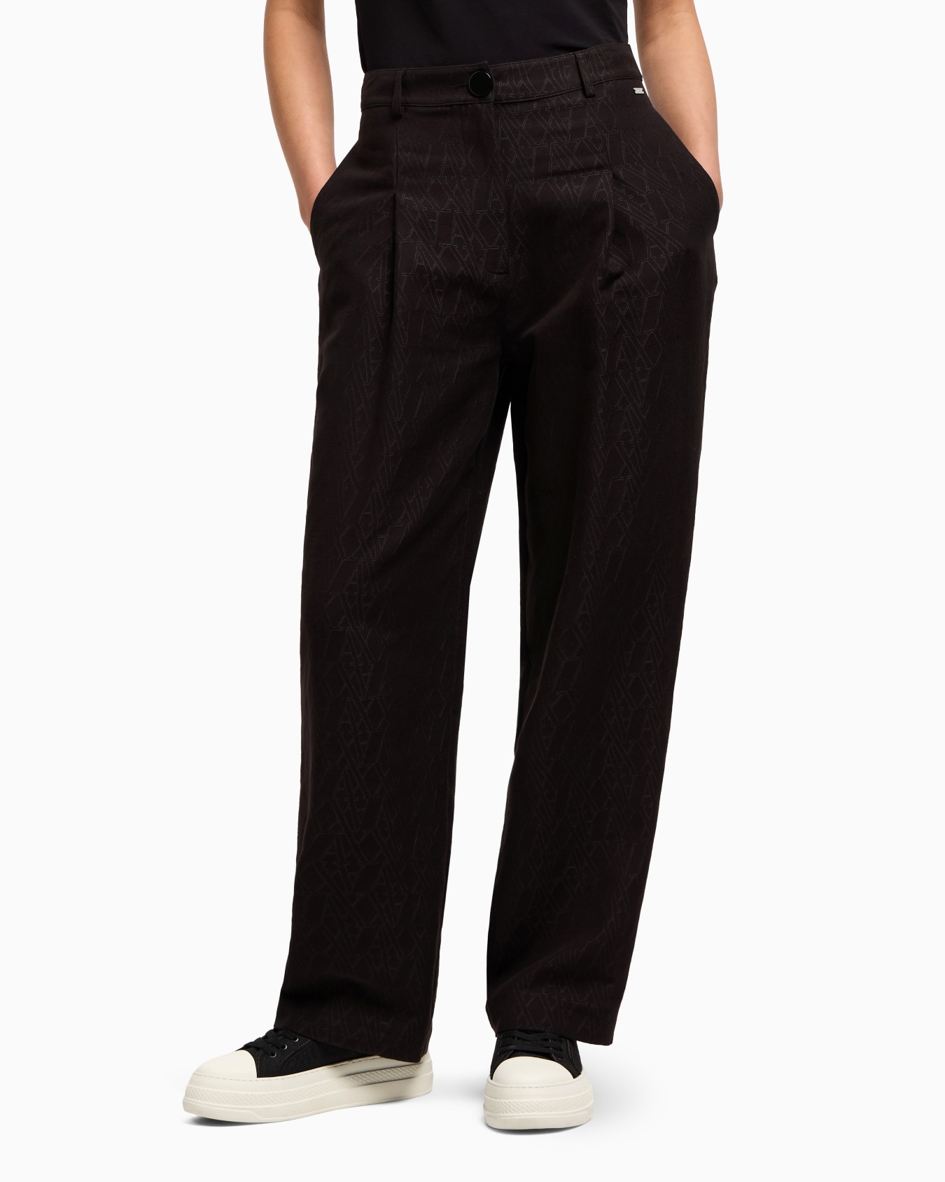 Pleated trousers with allover logo Diapositiva 3